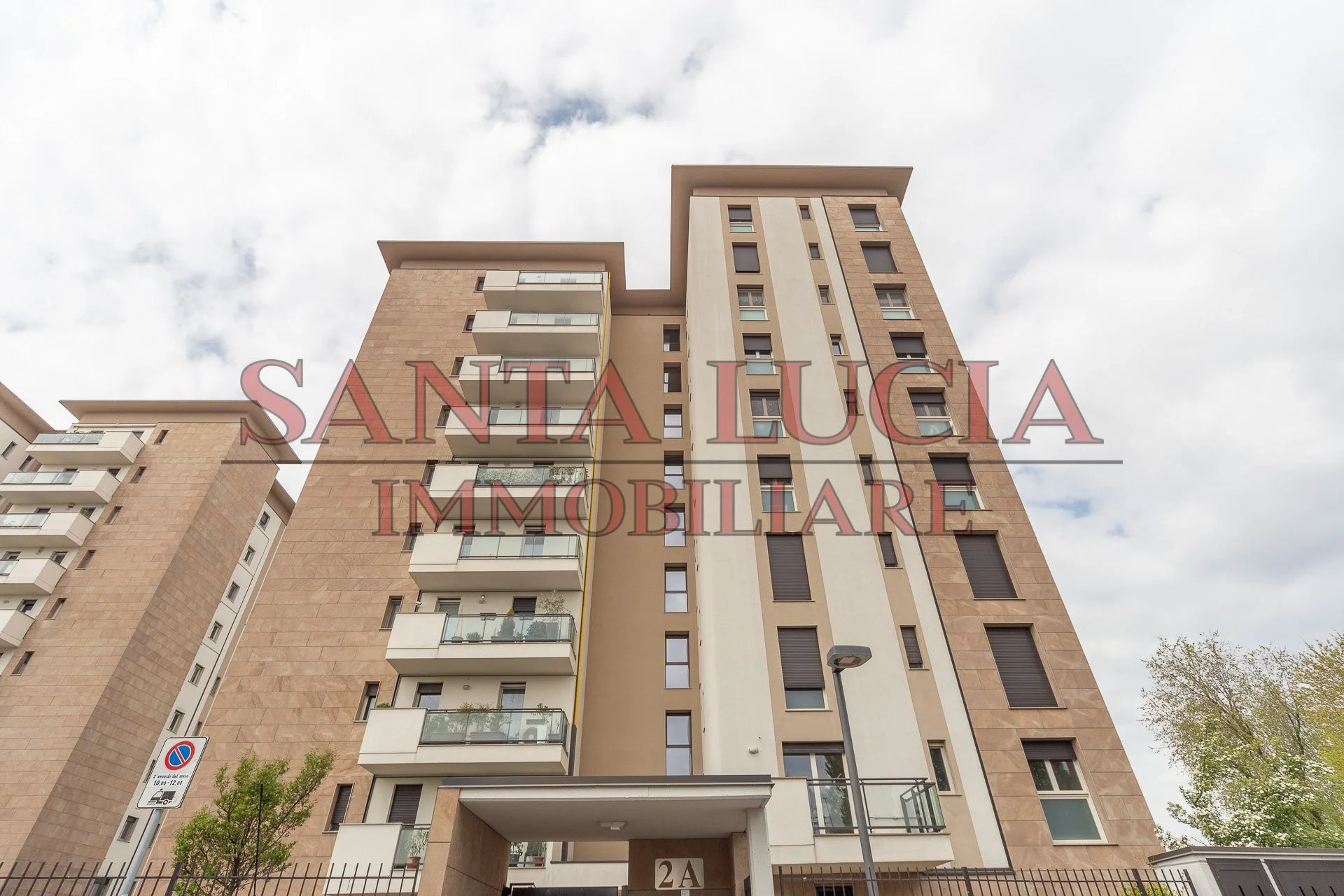 Trilocale panoramico con terrazza affacciata sul lago - Via Giotto 2a - Segrate - Santa Lucia Immobiliare