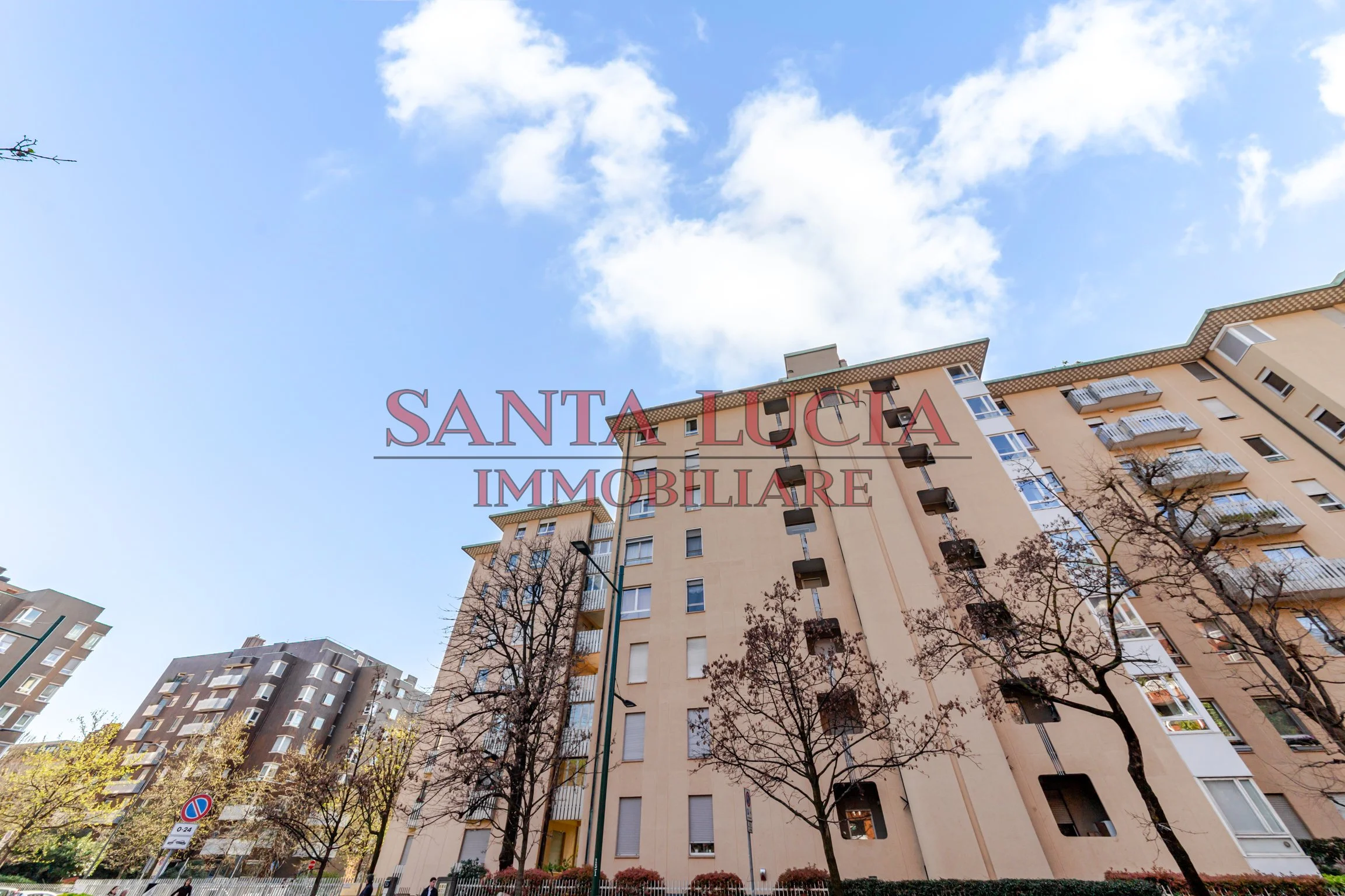 Ampio quadrilocale di prestigio - Via Monte Rosa 15 - Santa Lucia Immobiliare
