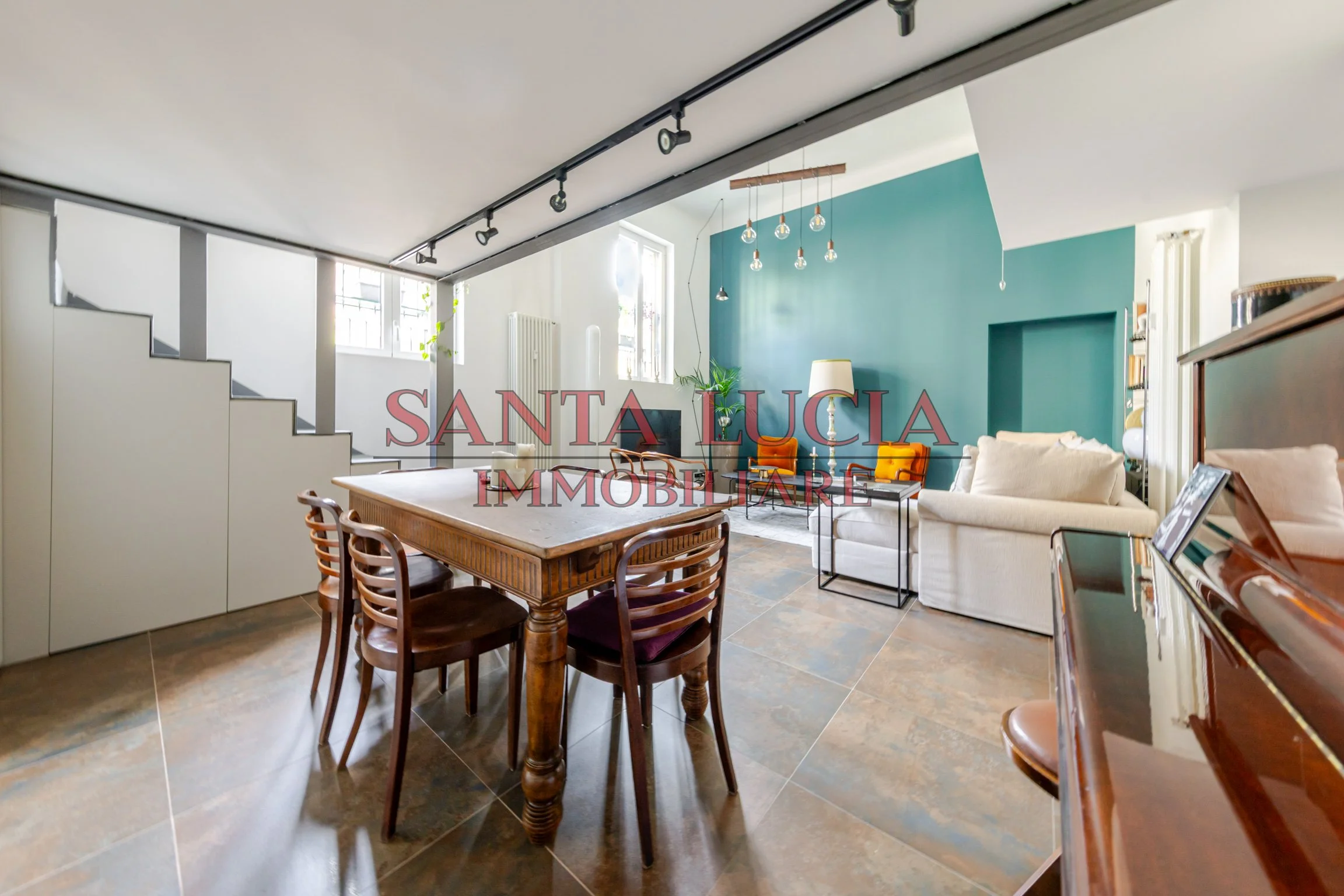 Via Achille Bizzoni 5 - Bilocale ristrutturato -  Santa Lucia Immobiliare