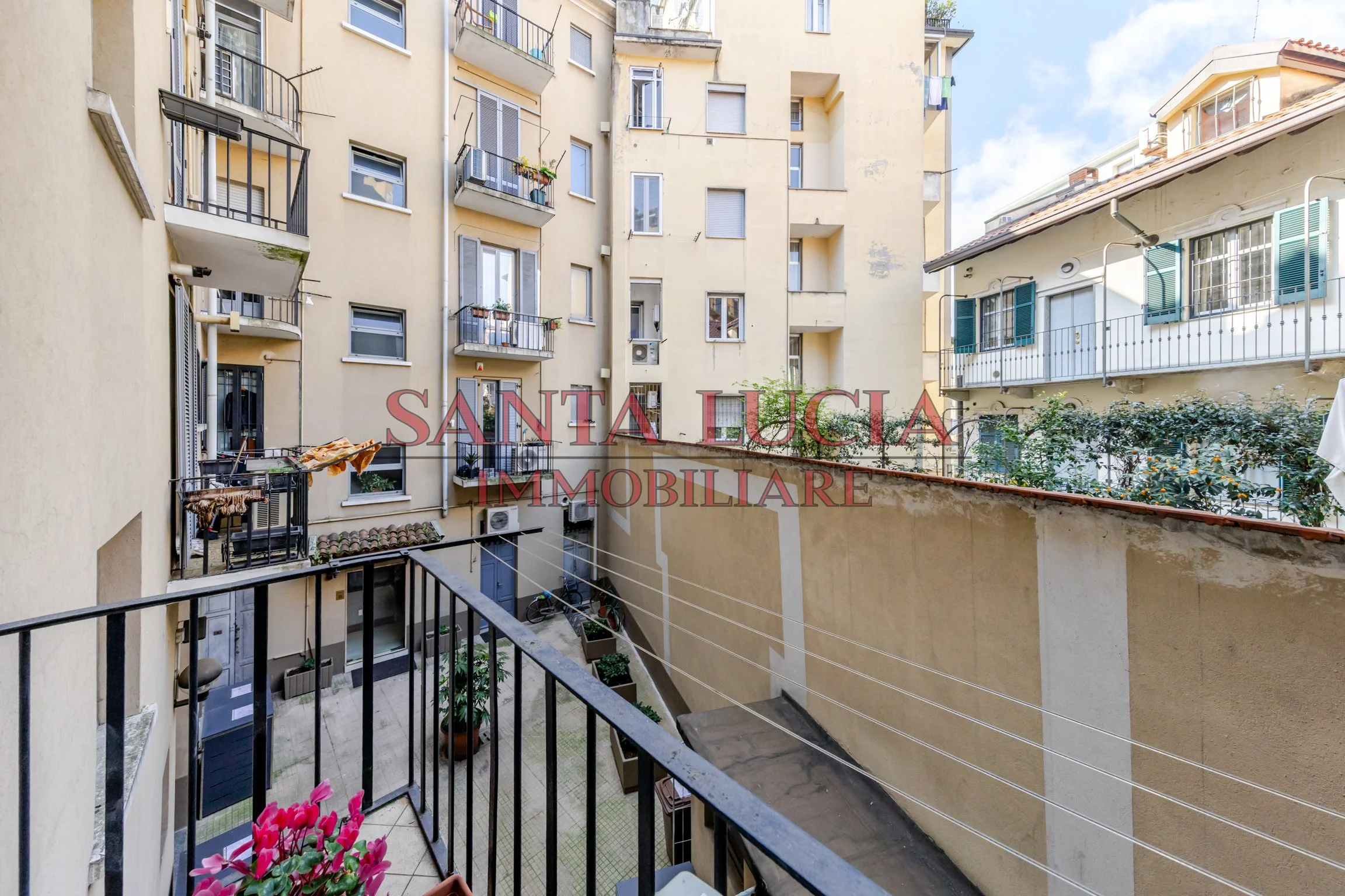 AMPIO ED ELEGANTE BILOCALE - VIA ROSMINI 1/A - SANTA LUCIA IMMOBILIARE