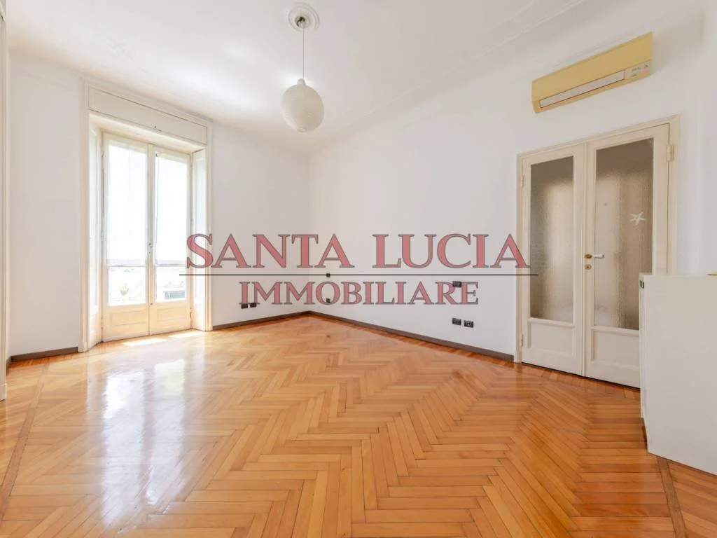 Elegante quadrilocale in stabile signorile - Via Carlo Ravizza 14 - Santa Lucia Immobiliare