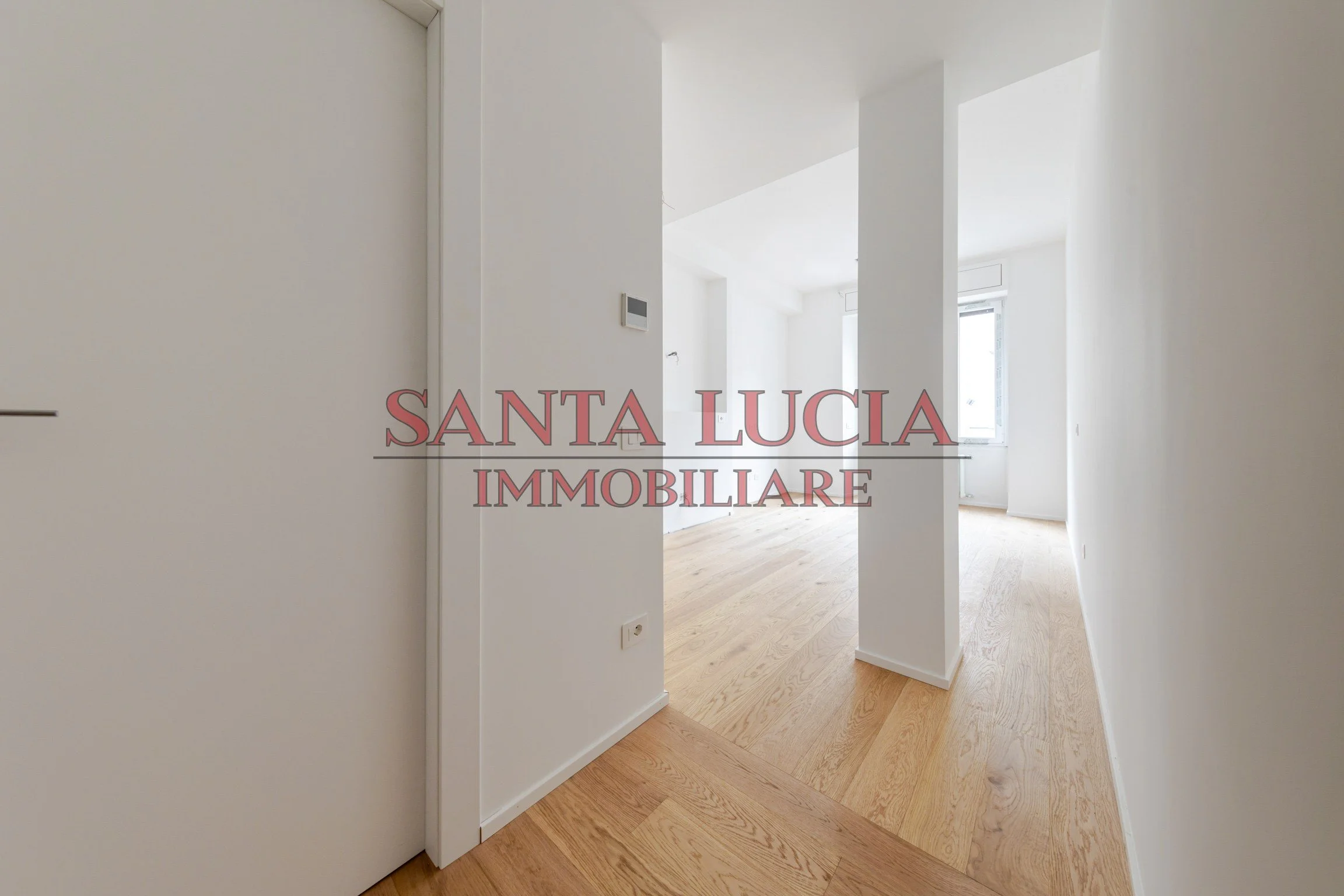 Bilocale ristrutturato con posto auto incluso - Via Mauro Macchi 58- Santa Lucia Immobiliare