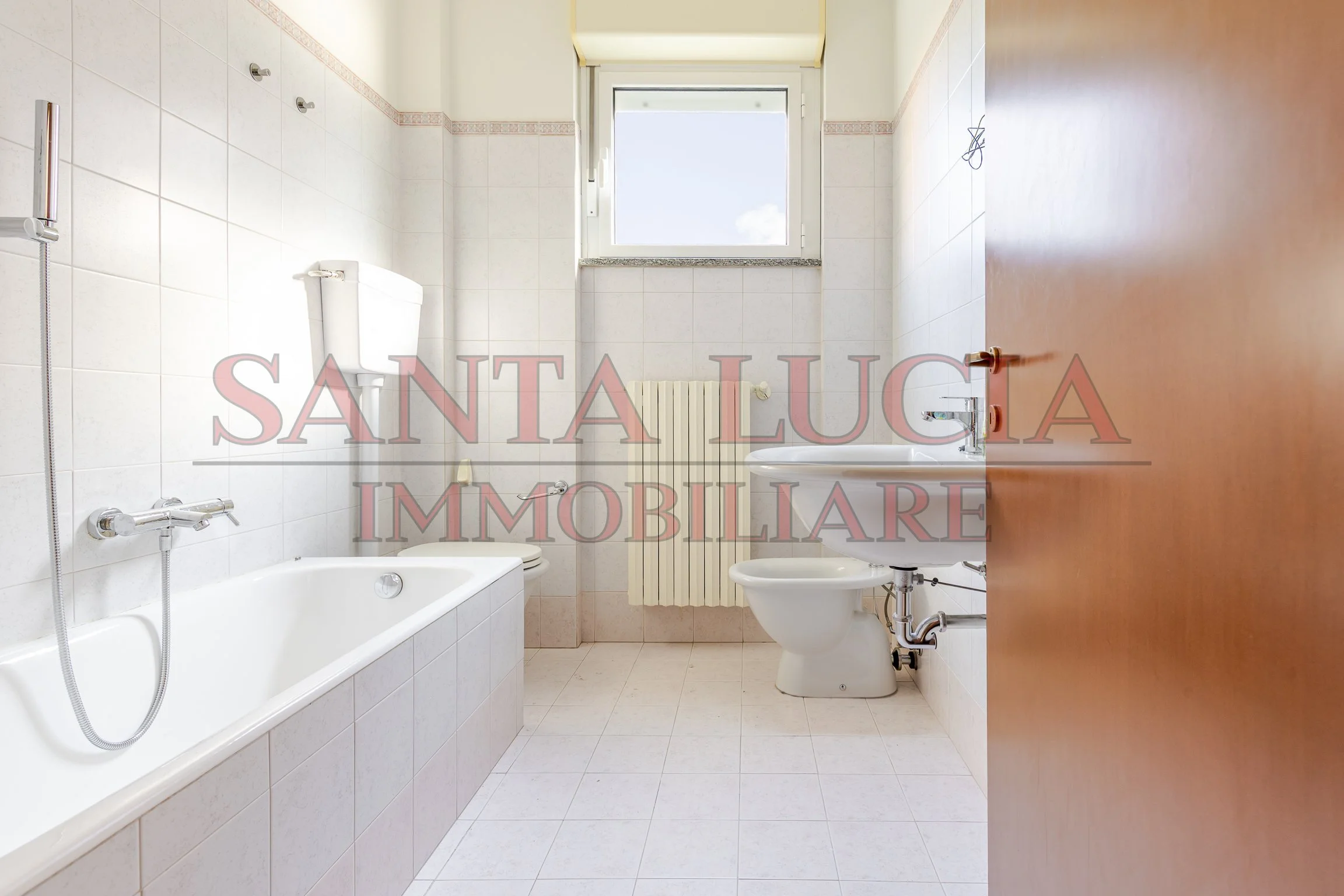 Bilocale ristrutturato con balcone - Via Enrico Mattei 3 - Segrate - Santa Lucia Immobiliare