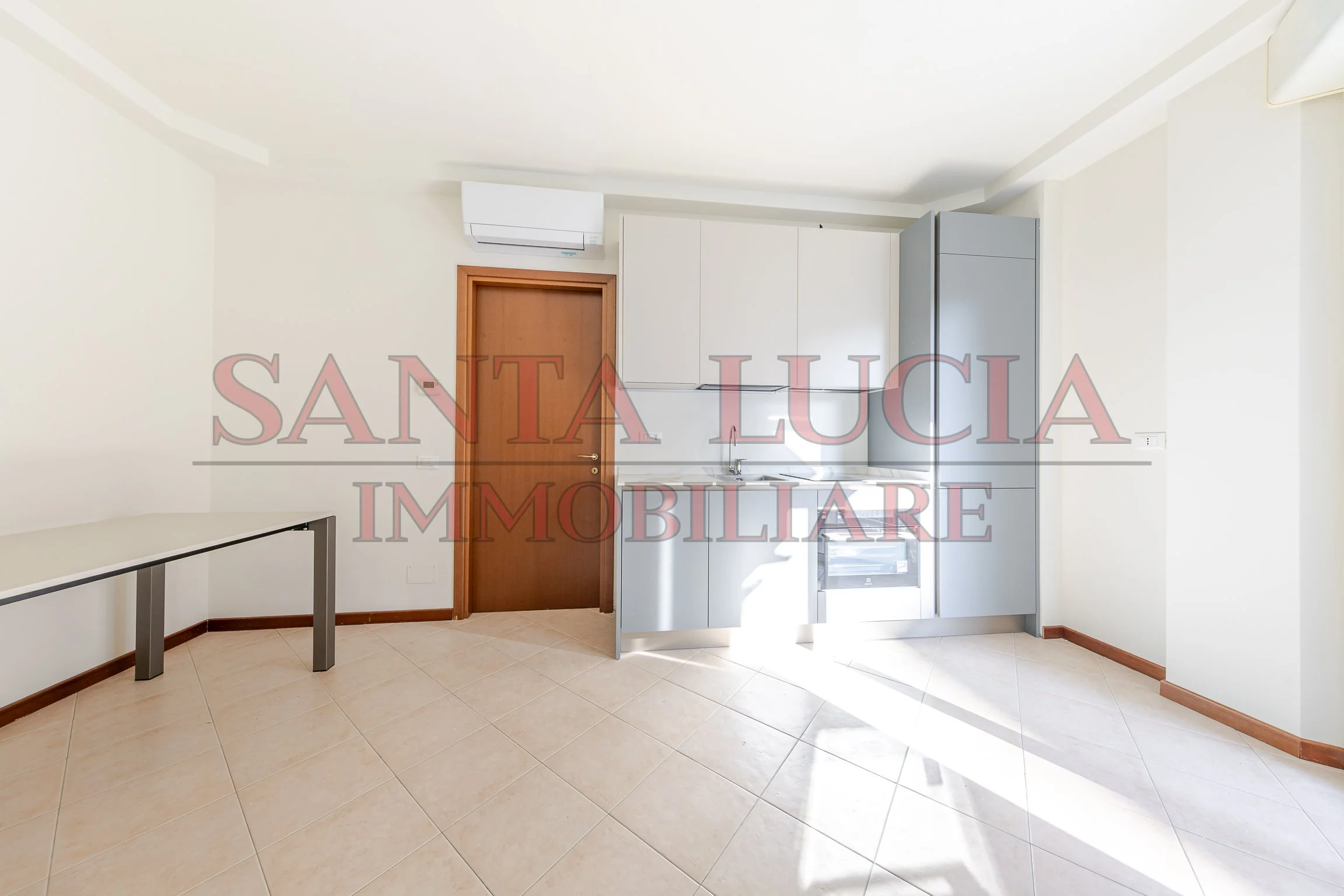 Bilocale ristrutturato con balcone - Via Enrico Mattei 3 - Segrate - Santa Lucia Immobiliare