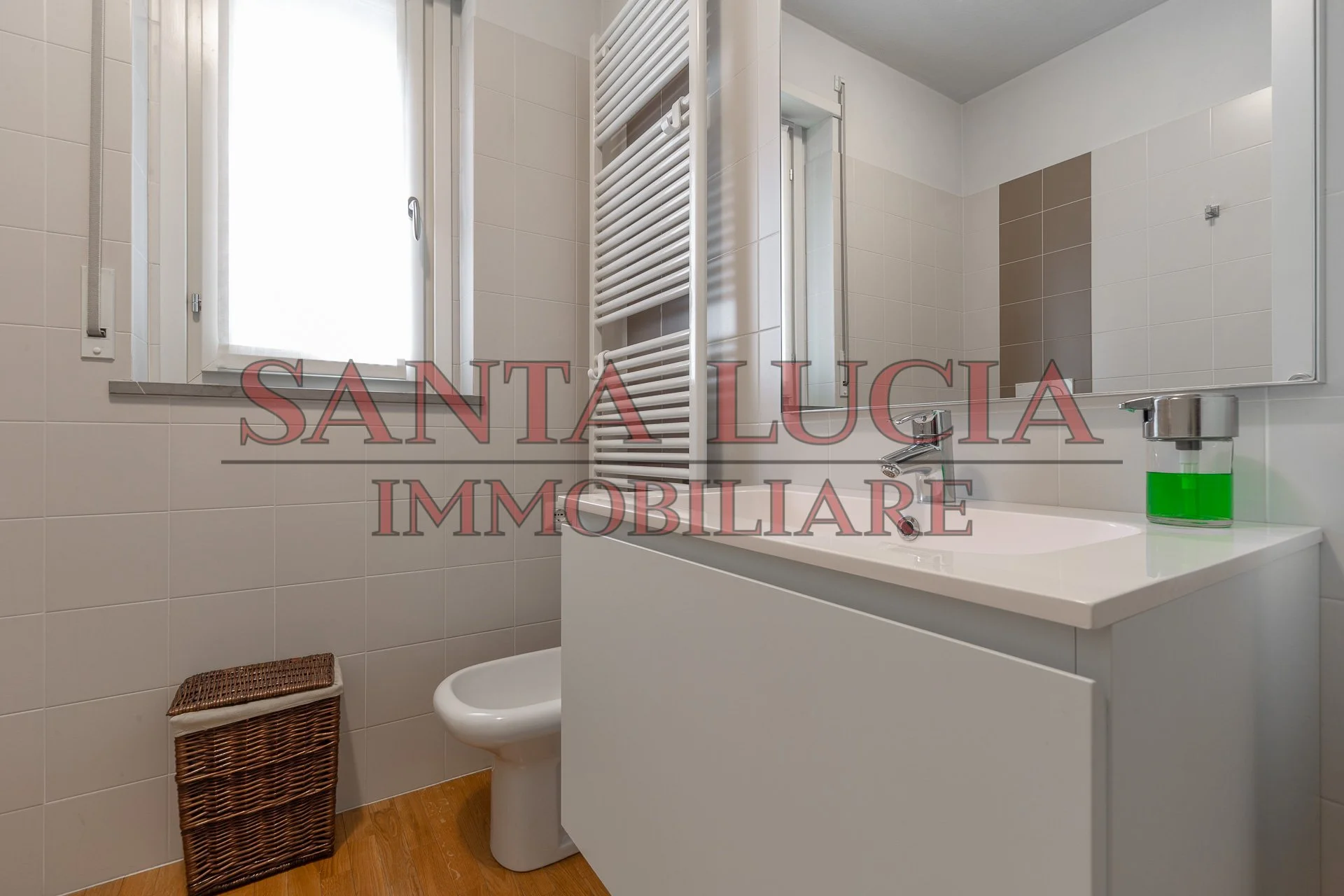 Trilocale panoramico con terrazza affacciata sul lago - Via Giotto 2a - Segrate - Santa Lucia Immobiliare