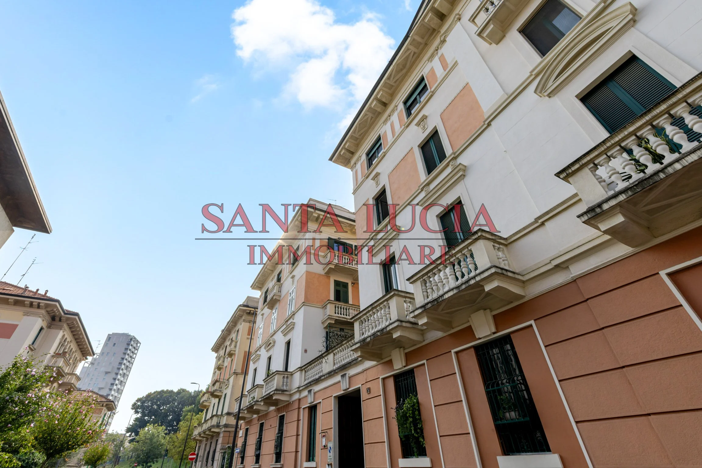 Via Achille Bizzoni 5 - Bilocale ristrutturato -  Santa Lucia Immobiliare