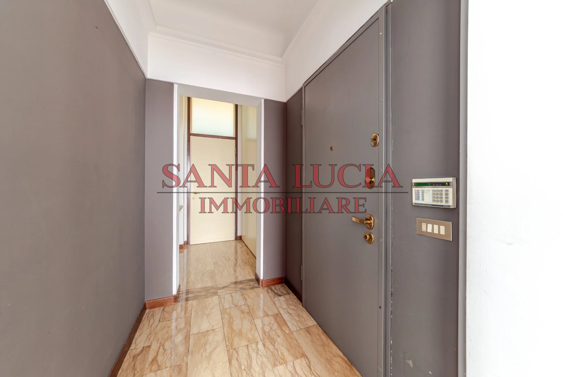 Ampio quadrilocale di prestigio - Via Monte Rosa 15 - Santa Lucia Immobiliare