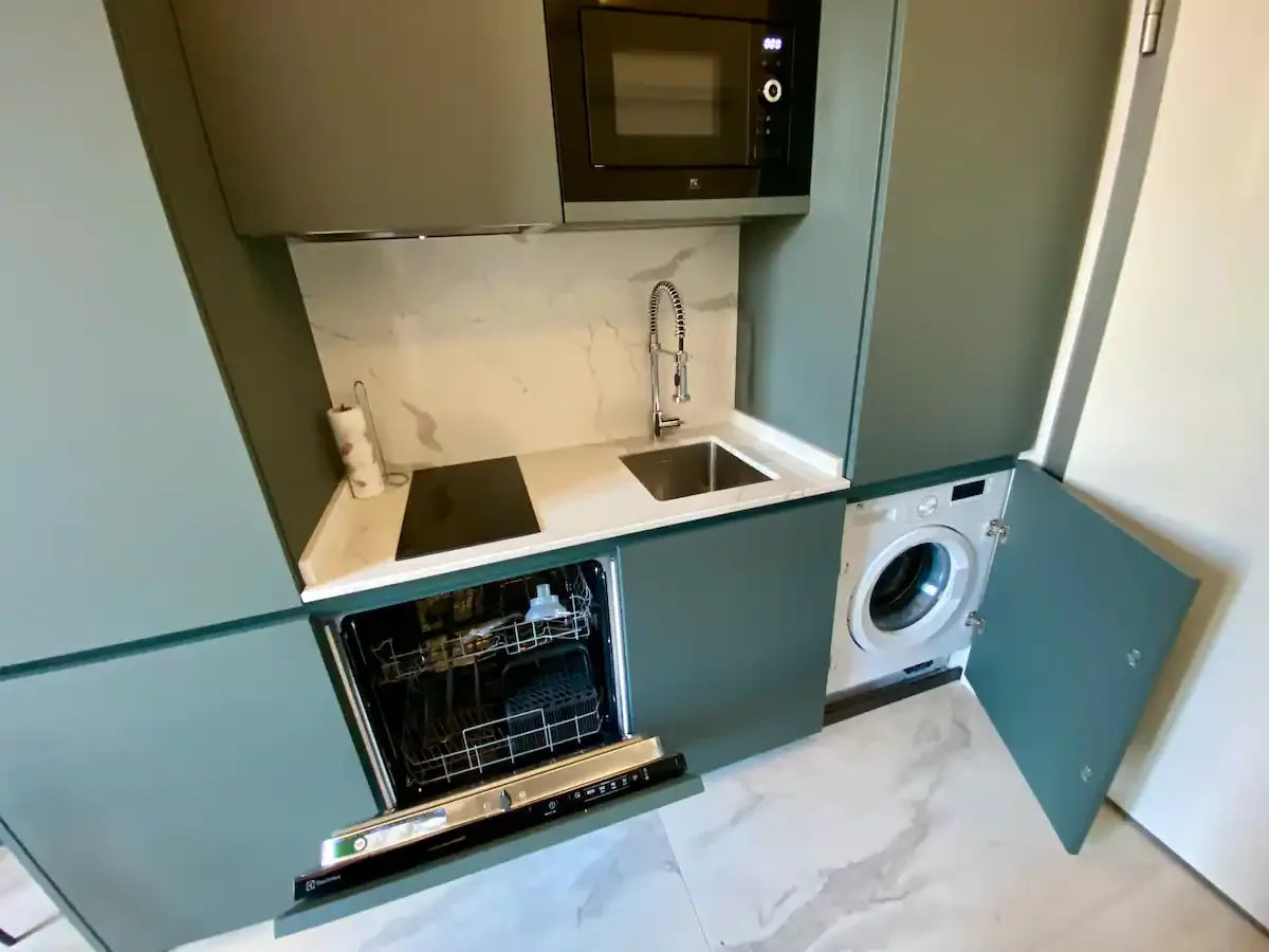 Elegante monolocale - Piazza Amendola 5 - Santa Lucia Immobiliare