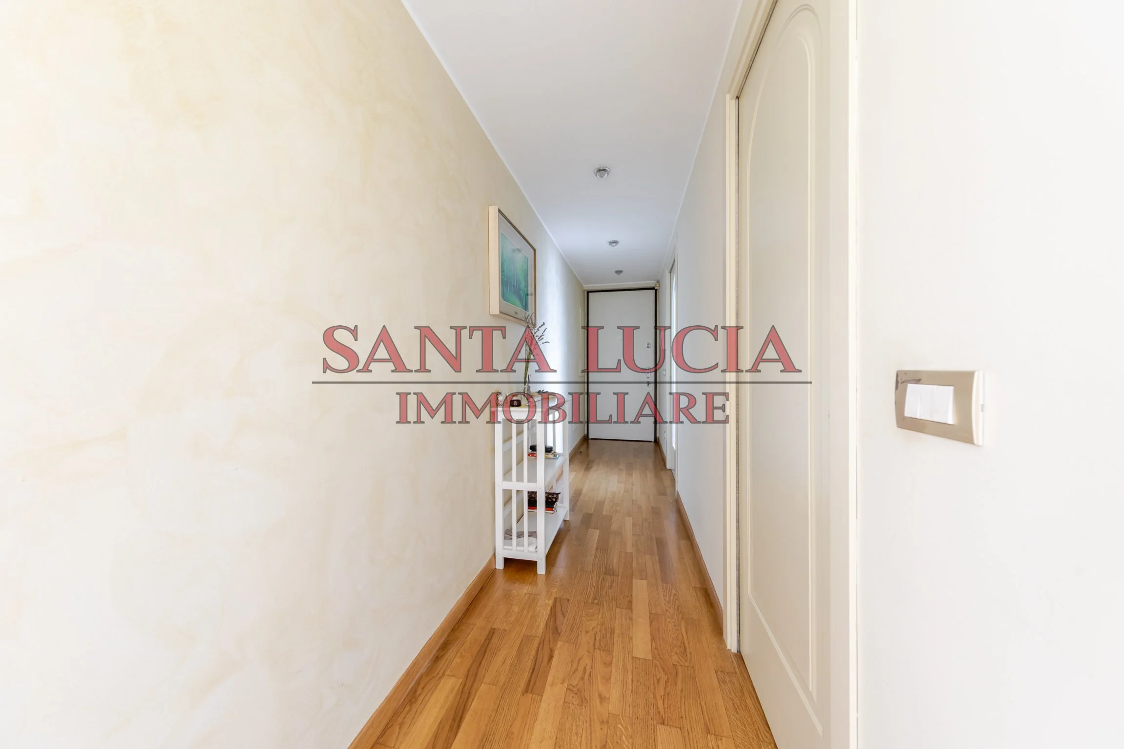AMPIO ED ELEGANTE BILOCALE - VIA ROSMINI 1/A - SANTA LUCIA IMMOBILIARE