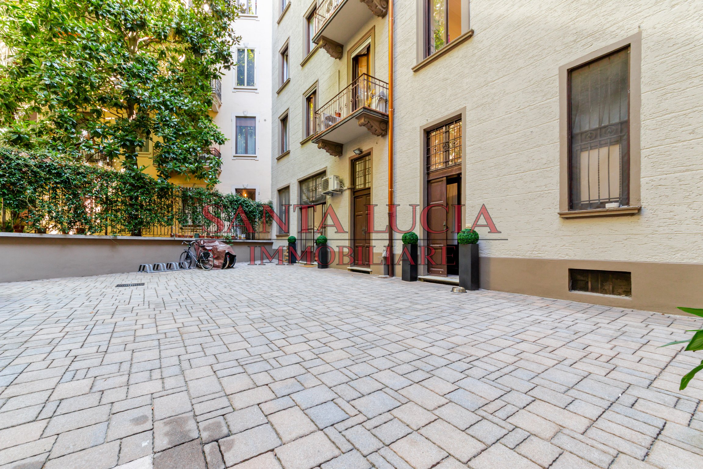 Elegante monolocale - Via Ruggiero Settimo 4 - Santa Lucia Immobiliare