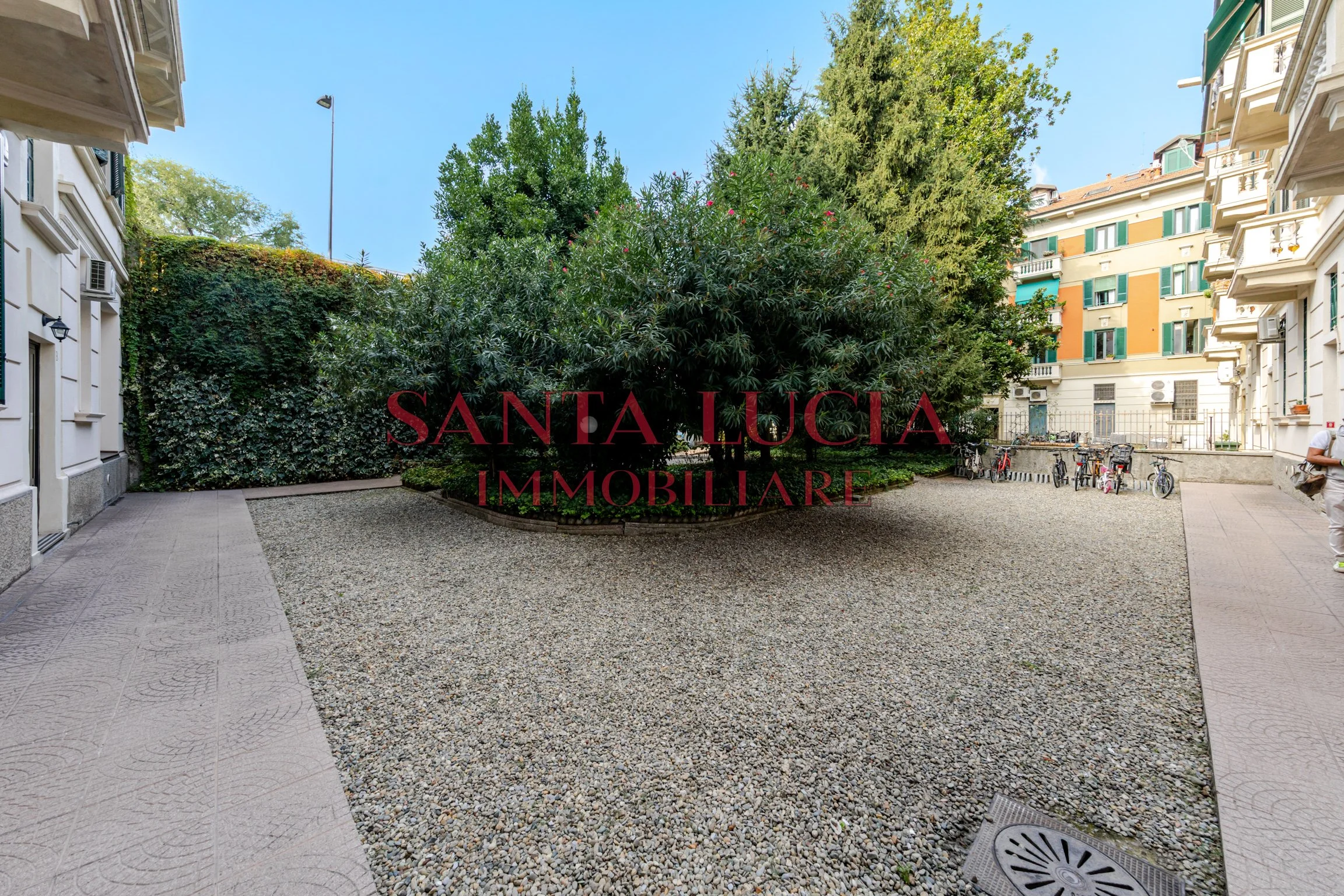 Via Achille Bizzoni 5 - Bilocale ristrutturato -  Santa Lucia Immobiliare