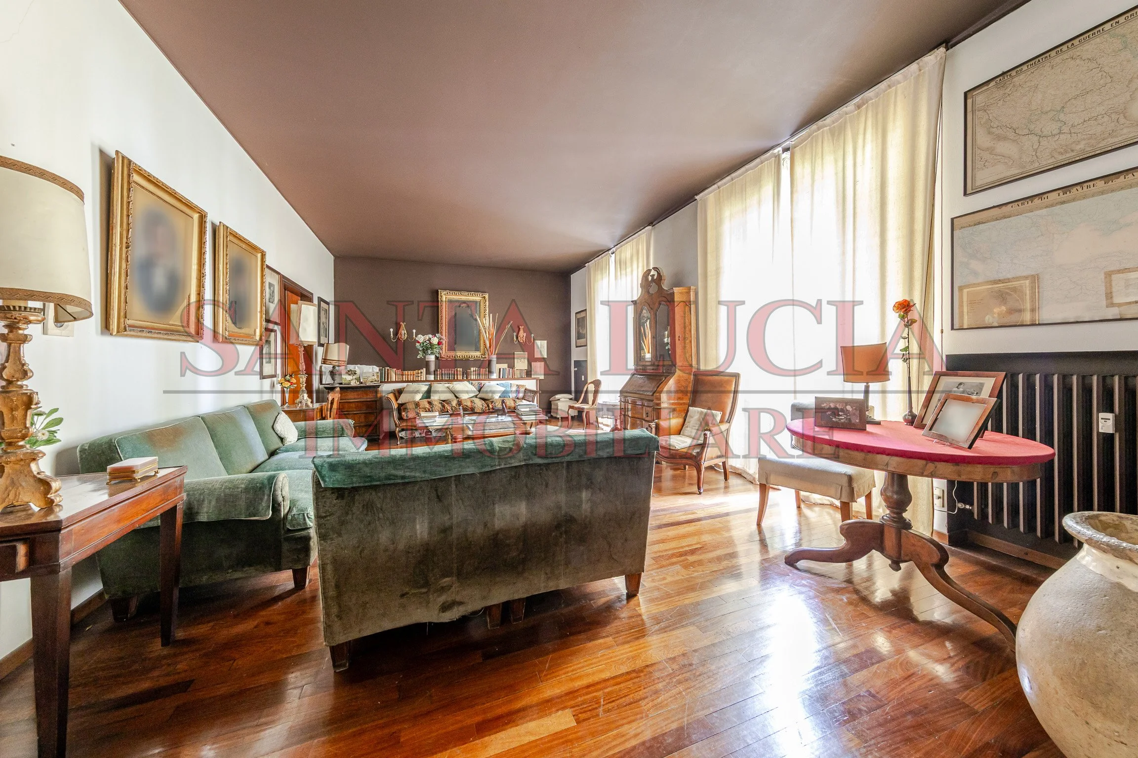 Elegante quadrilocale da ristrutturare in Via Alberto Mario 6 - In vendita - Santa Lucia Immobiliare
