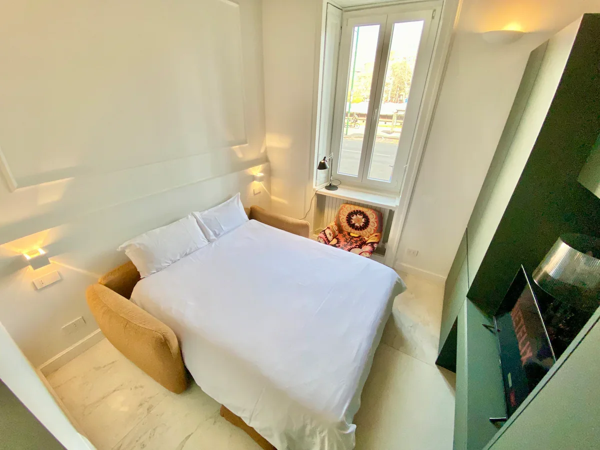 Elegante monolocale - Piazza Amendola 5 - Santa Lucia Immobiliare