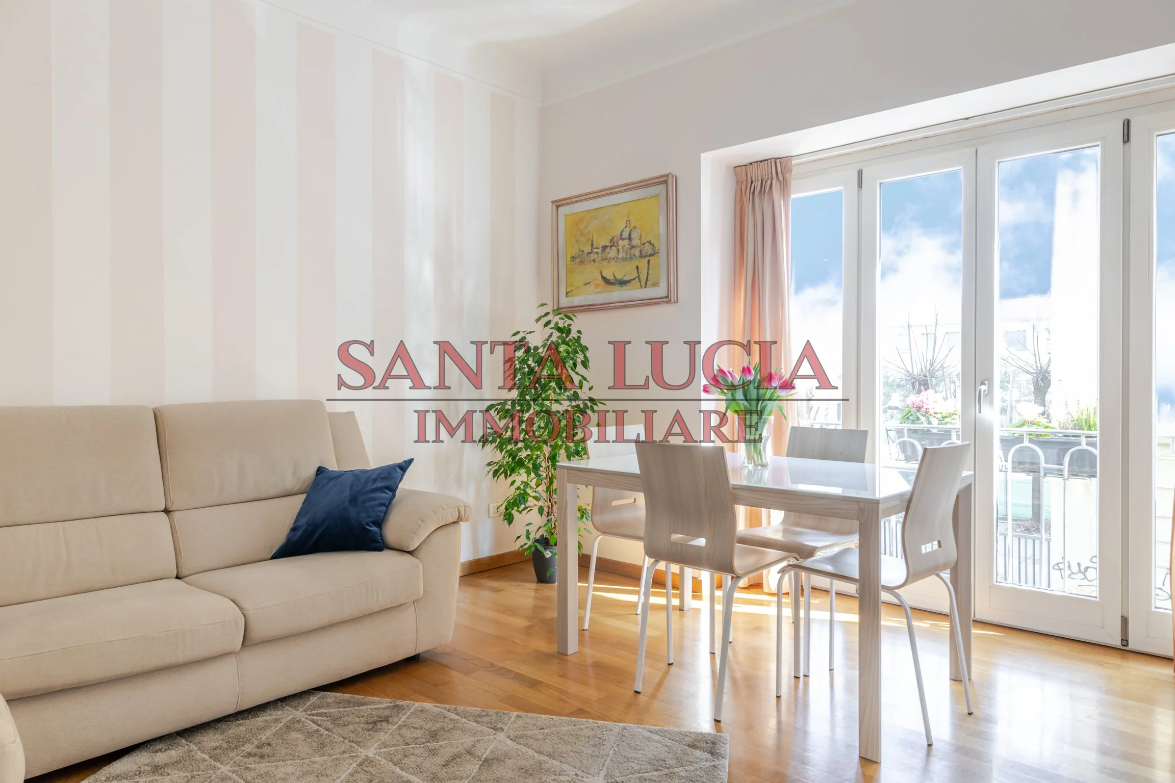 AMPIO ED ELEGANTE BILOCALE - VIA ROSMINI 1/A - SANTA LUCIA IMMOBILIARE