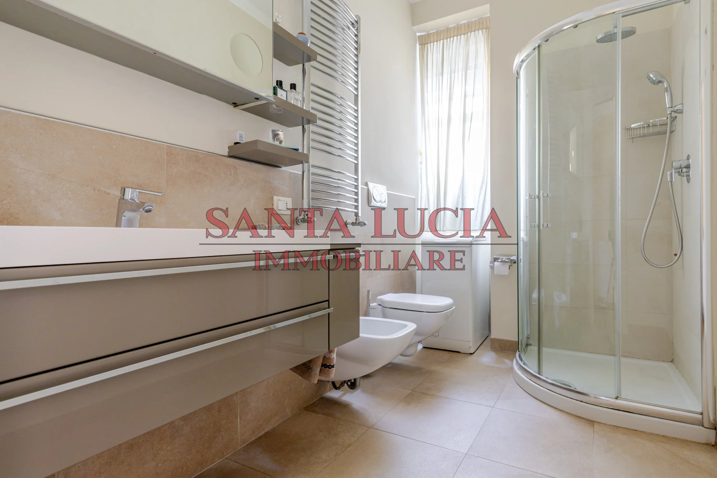AMPIO ED ELEGANTE BILOCALE - VIA ROSMINI 1/A - SANTA LUCIA IMMOBILIARE