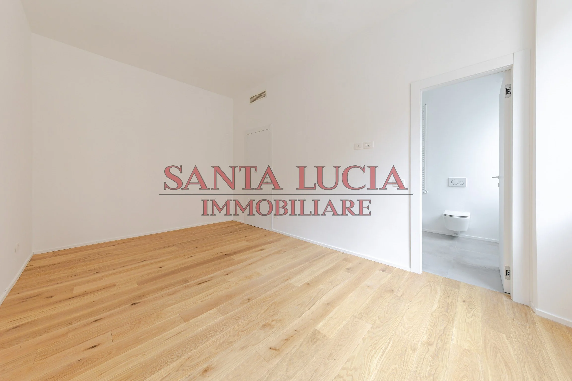 Via Mauro Macchi 58 - Trilocale ristrutturato con terrazzo e posto auto - Santa Lucia Immobiliare
