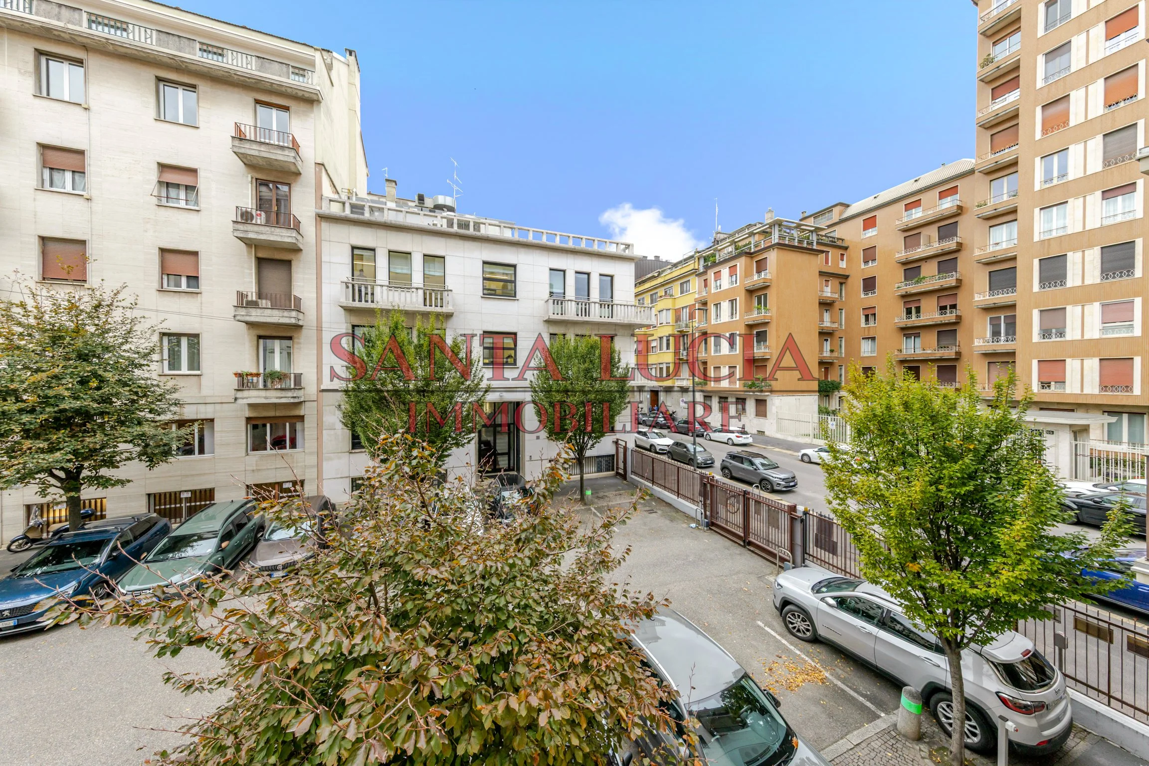 Bilocale ristrutturato con posto auto incluso - Via Mauro Macchi 58- Santa Lucia Immobiliare