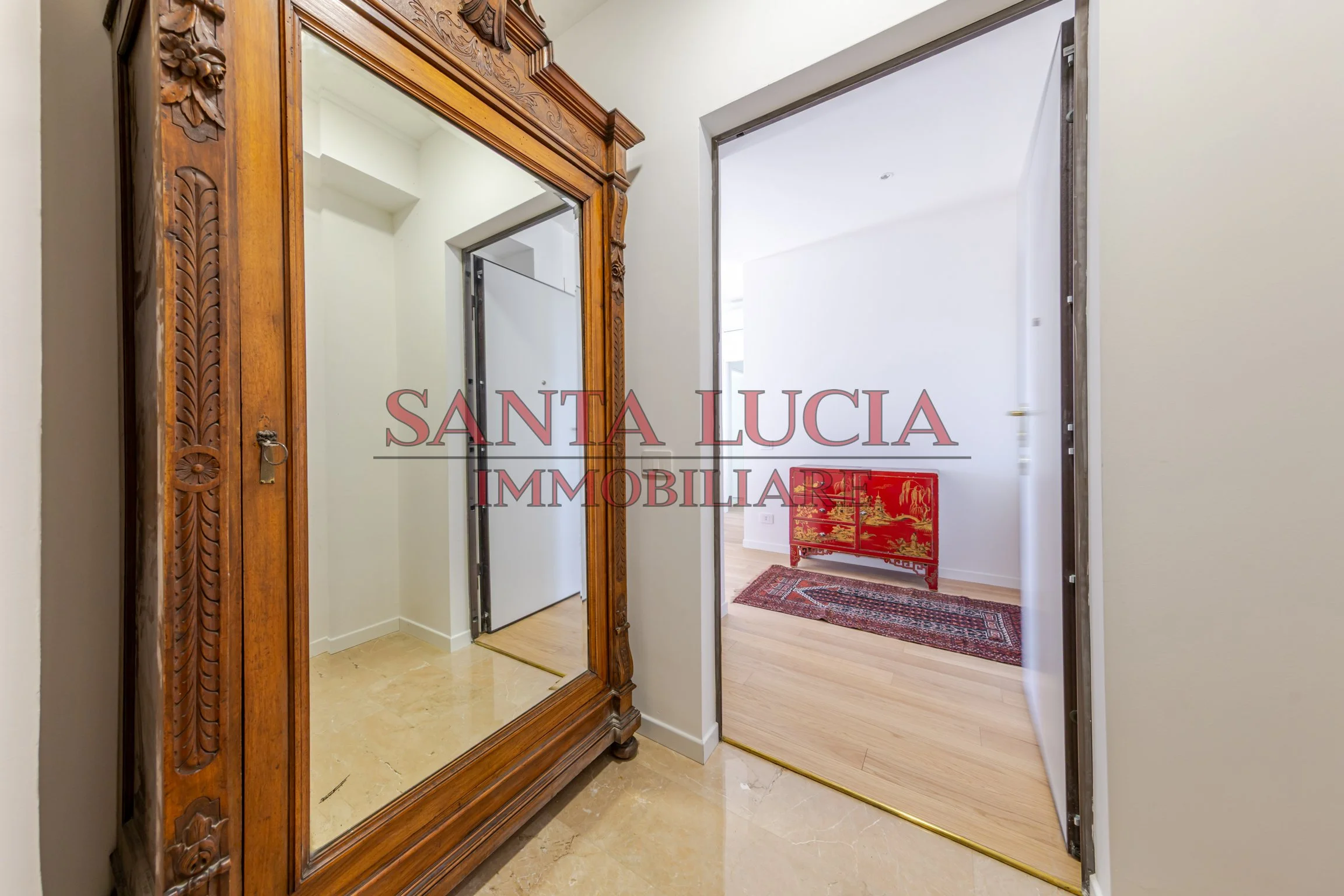 Via Domenichino 7 - Ampio bilocale piano alto - Santa Lucia Immobiliare