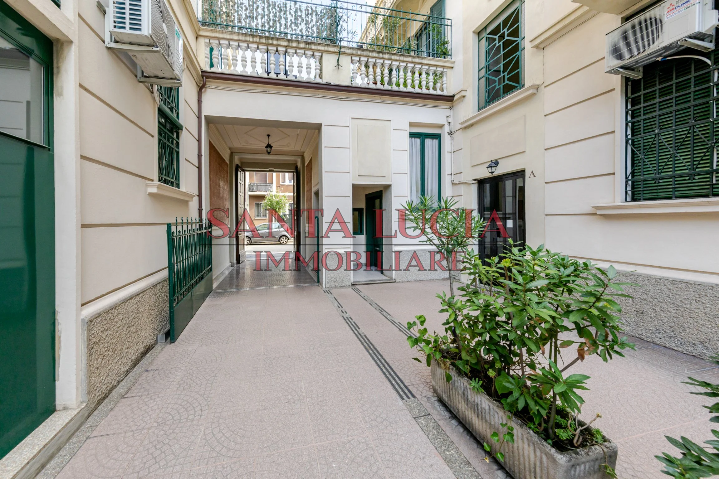 Via Achille Bizzoni 5 - Bilocale ristrutturato -  Santa Lucia Immobiliare