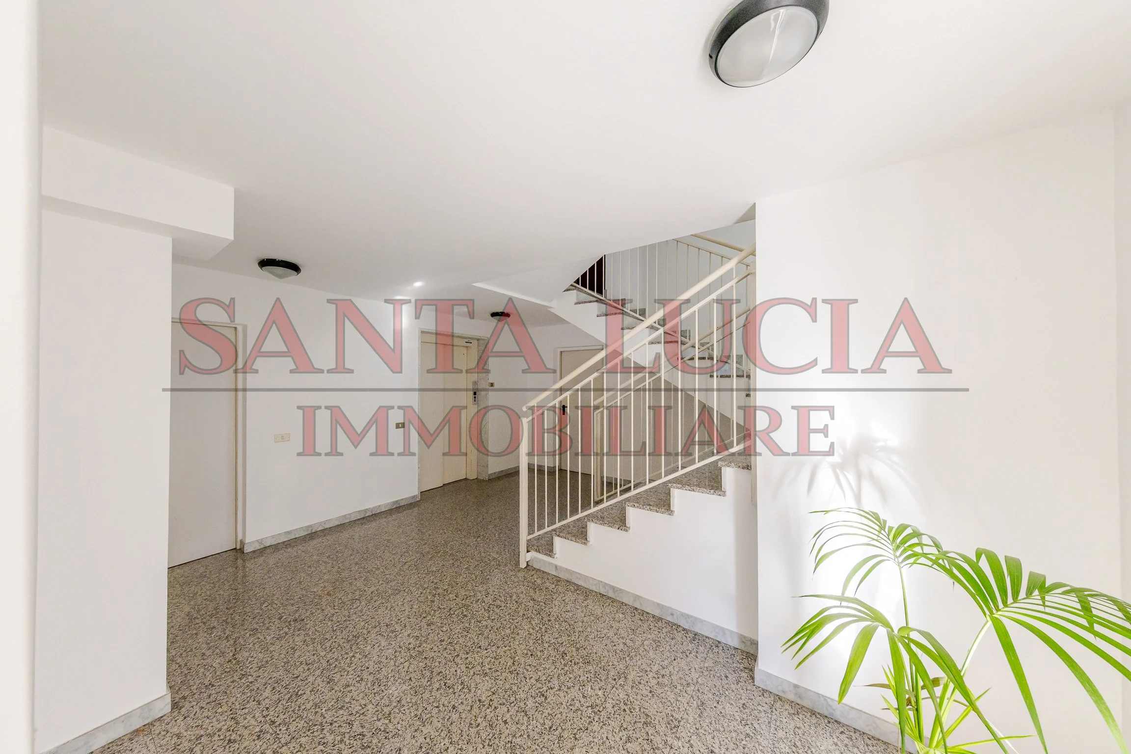Bilocale ristrutturato con balcone - Via Enrico Mattei 3 - Segrate - Santa Lucia Immobiliare