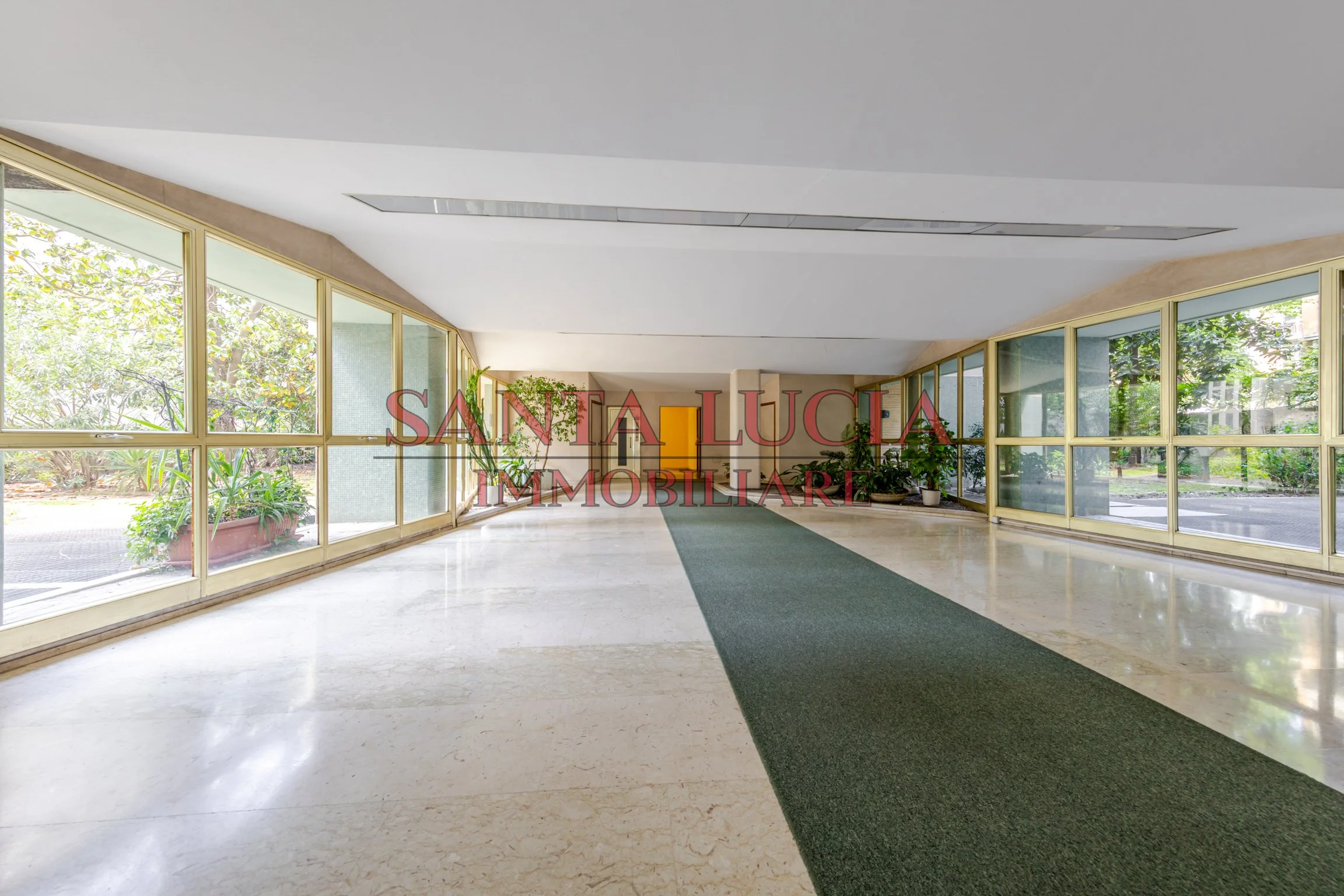 Elegante bilocale piano alto con balcone   - Via Alberto Mario 8 - Santa Lucia Immobiliare