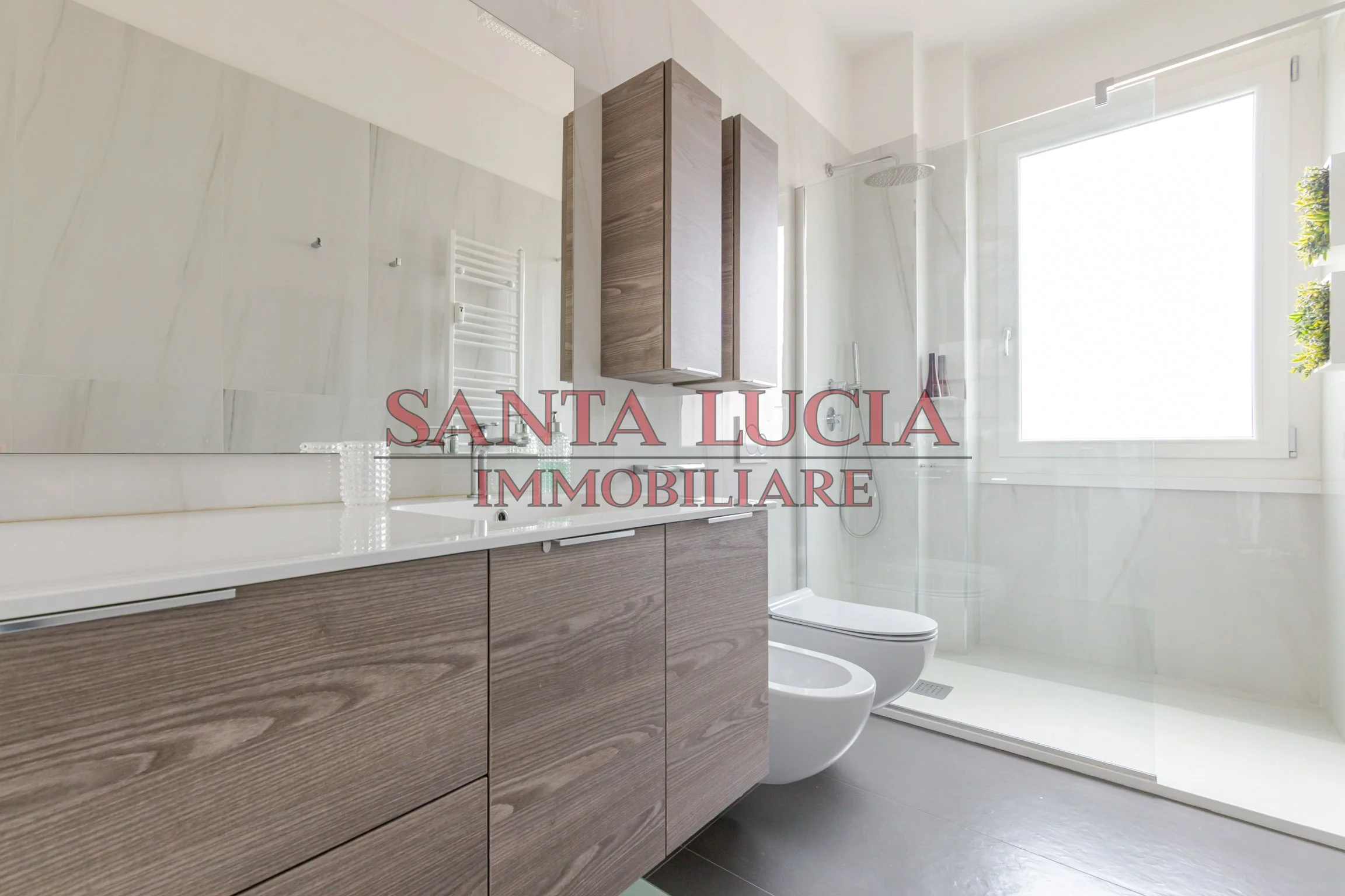 Ampio bilocale ristrutturato - Piazza Firenze 21 - Santa Lucia Immobiliare
