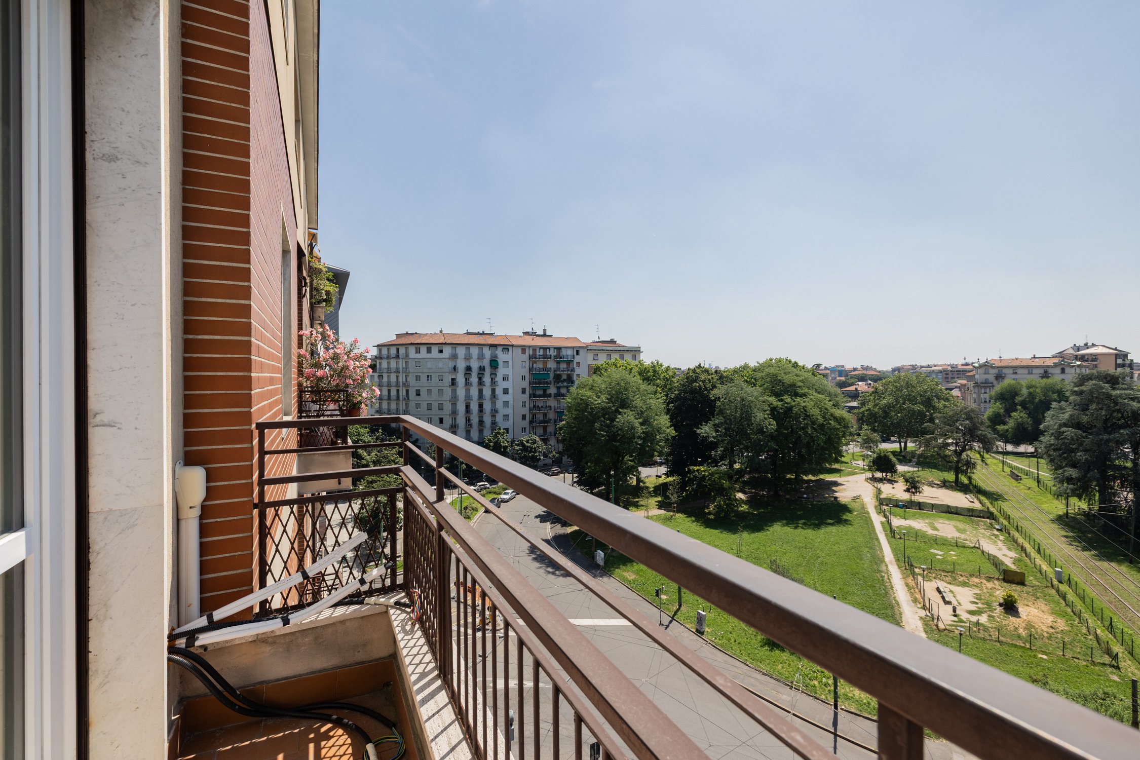 Elegante e luminoso bilocale ristrutturato a nuovo - Piazzale Brescia 22 - Santa Lucia Immobiliare Milano