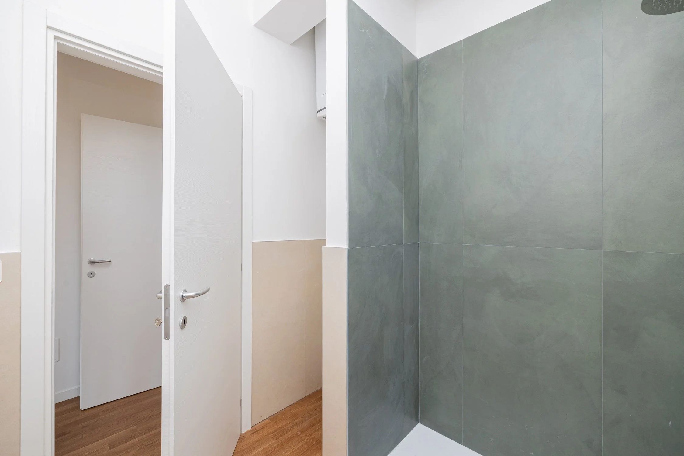 Elegante e luminoso bilocale ristrutturato a nuovo - Piazzale Brescia 22 - Santa Lucia Immobiliare Milano