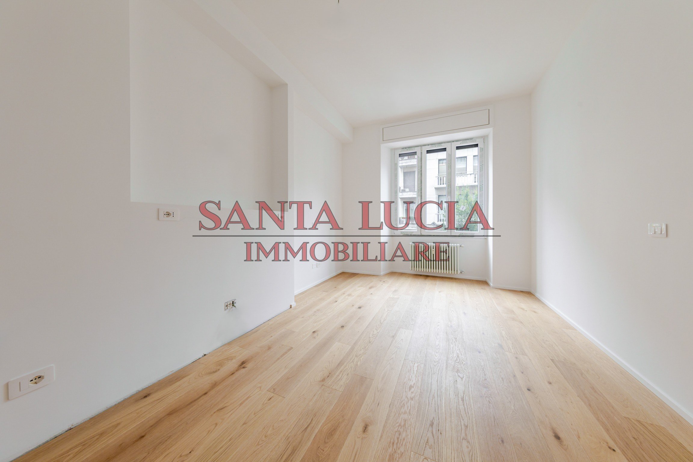 Bilocale ristrutturato con posto auto incluso - Via Mauro Macchi 58- Santa Lucia Immobiliare