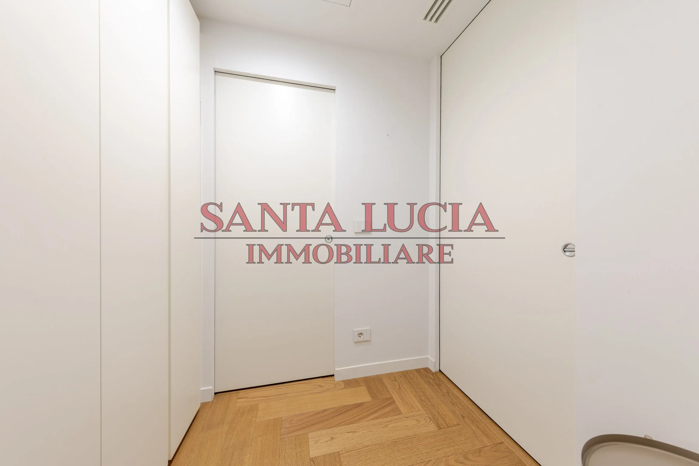 Bilocale di nuova ristrutturazione - Via Principe Eugenio 3 - Santa Lucia Immobiliare
