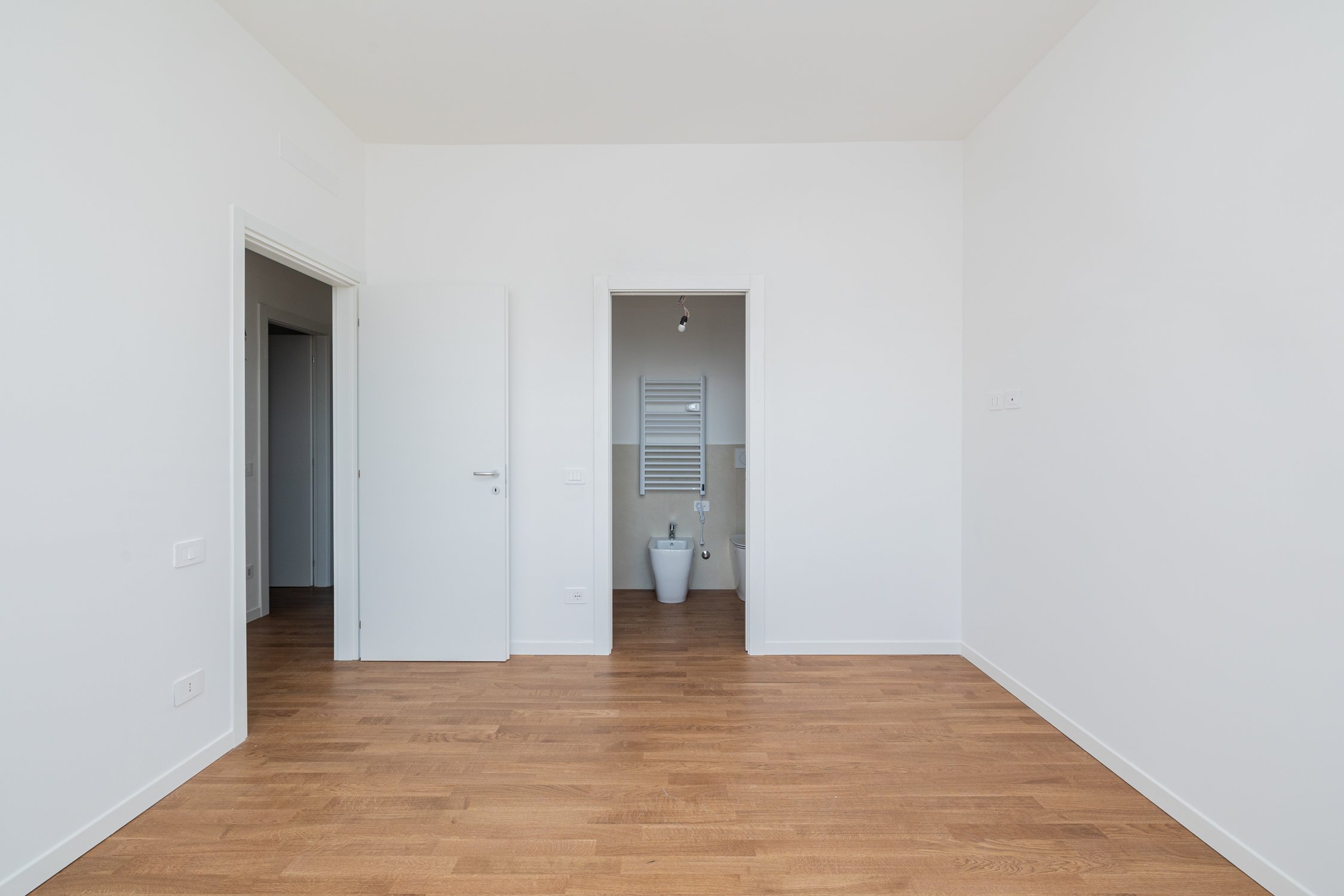 Elegante e luminoso trilocale ristrutturato a nuovo - Piazzale Brescia 22 - Santa Lucia Immobiliare Milano