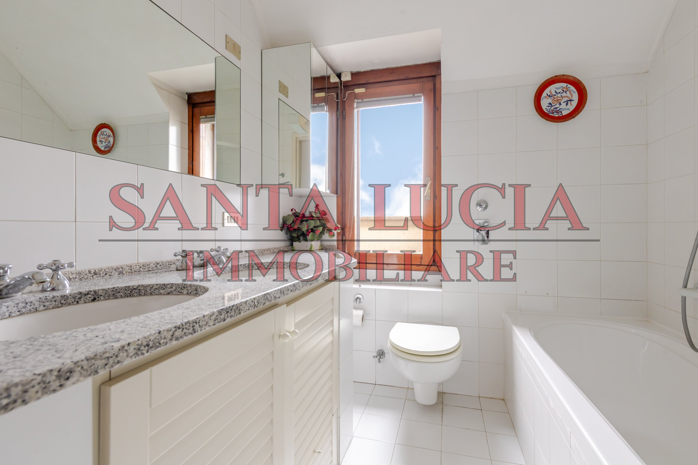 Attico con vista mozzafiato sullo skyline di Milano e alpi - Via Giacomo Boni 29 - Santa Lucia Immobiliare