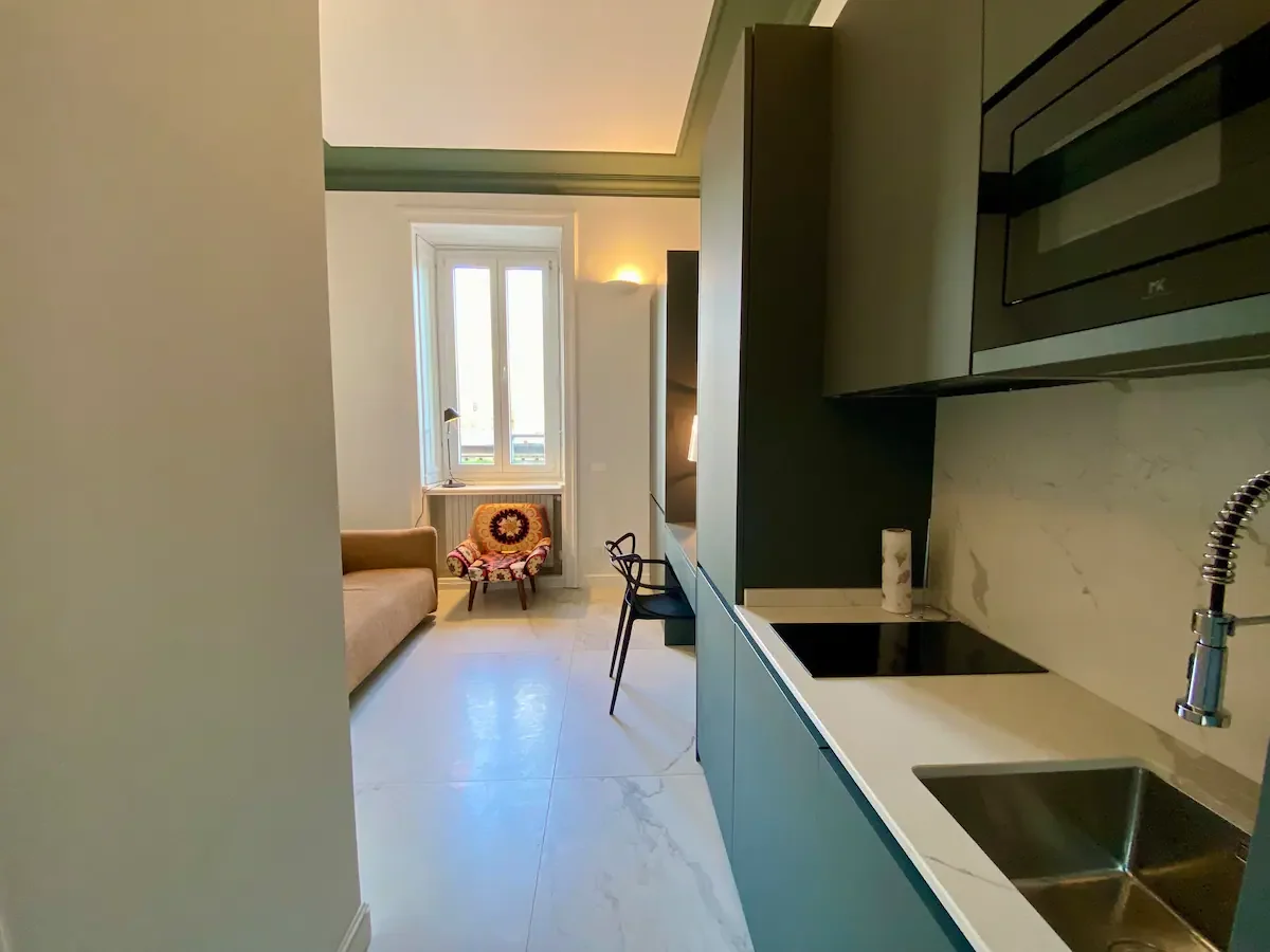 Elegante monolocale - Piazza Amendola 5 - Santa Lucia Immobiliare