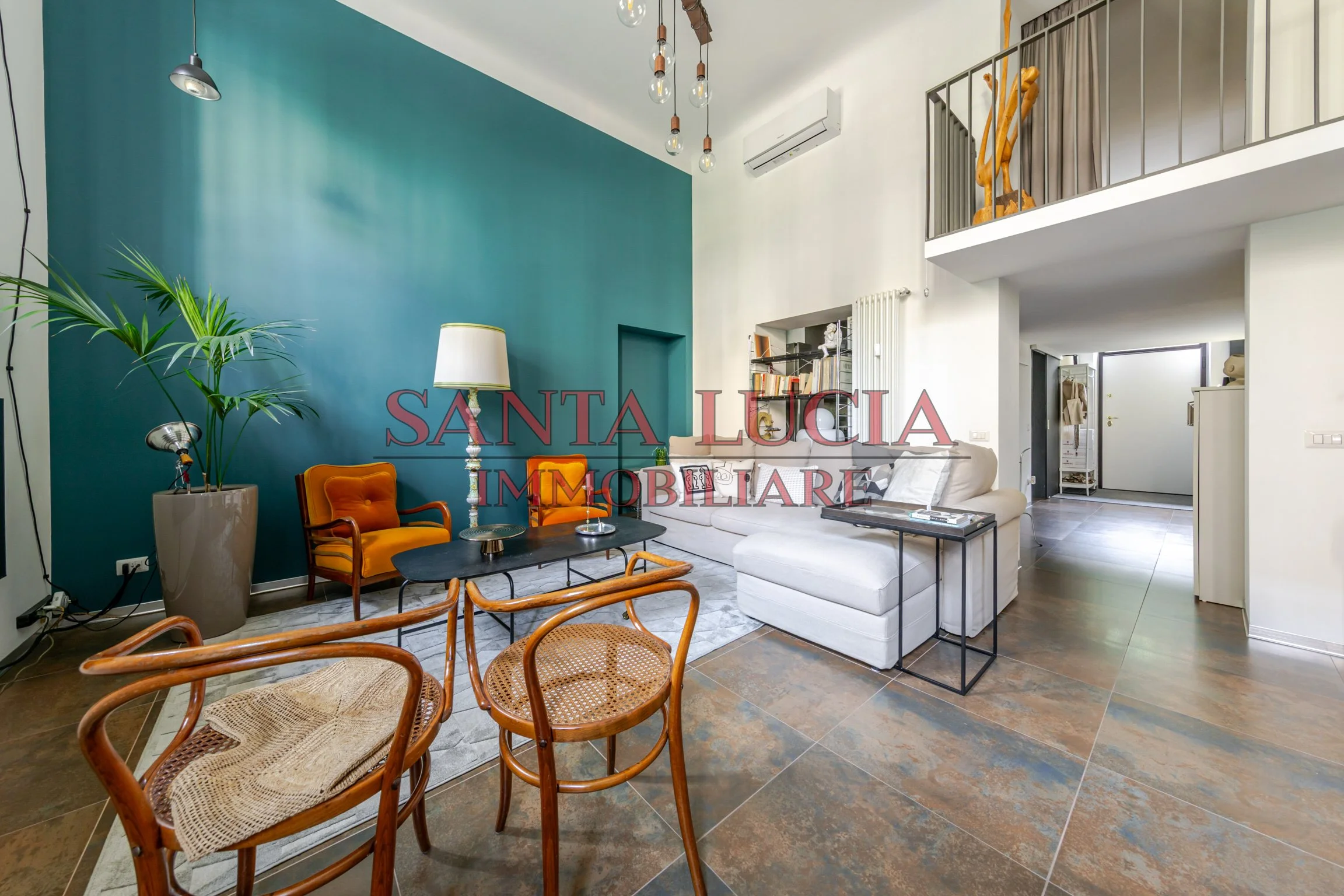 Via Achille Bizzoni 5 - Bilocale ristrutturato -  Santa Lucia Immobiliare