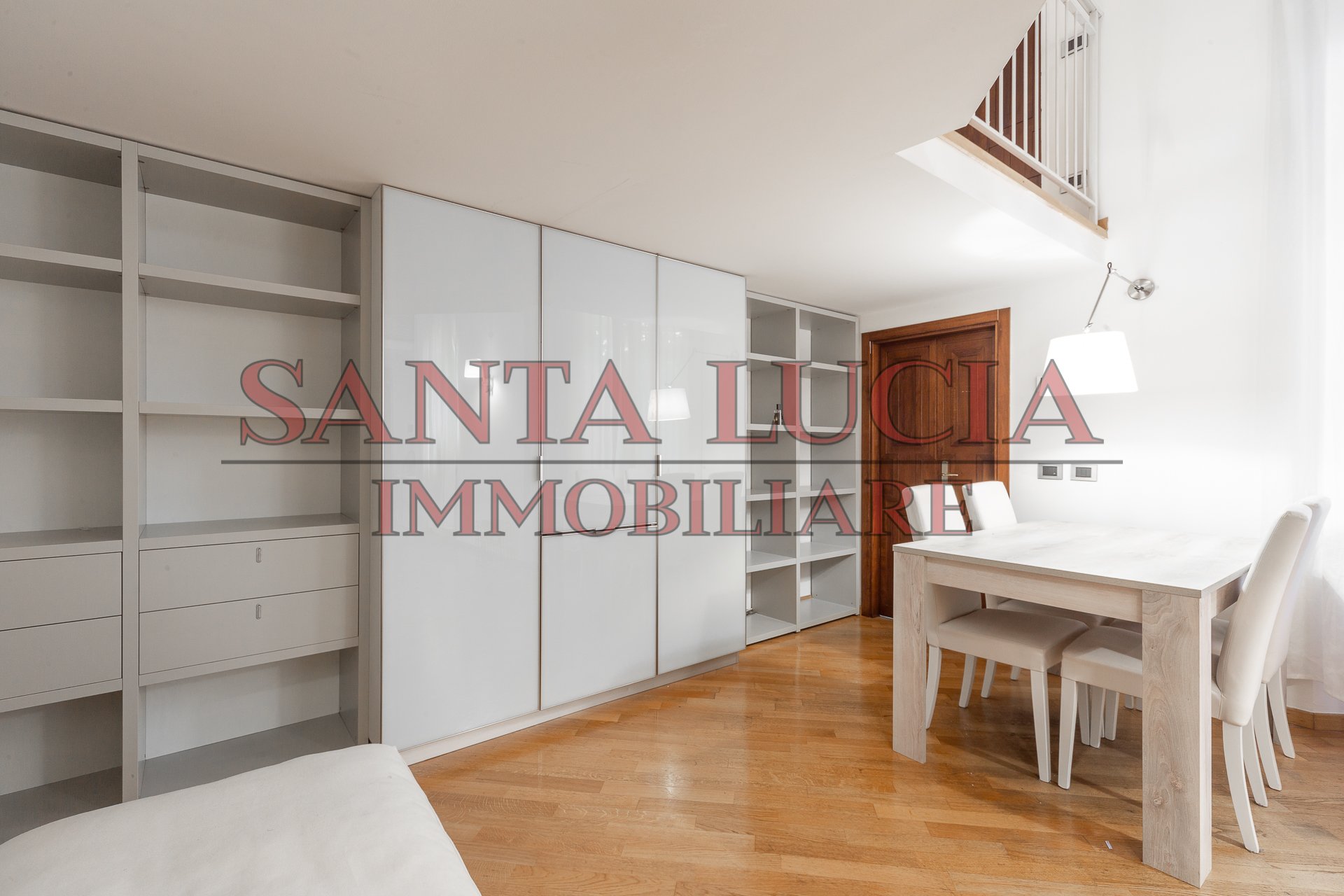 Elegante bilocale stile loft - Via Angelo Poliziano 13 - Santa Lucia Immobiliare