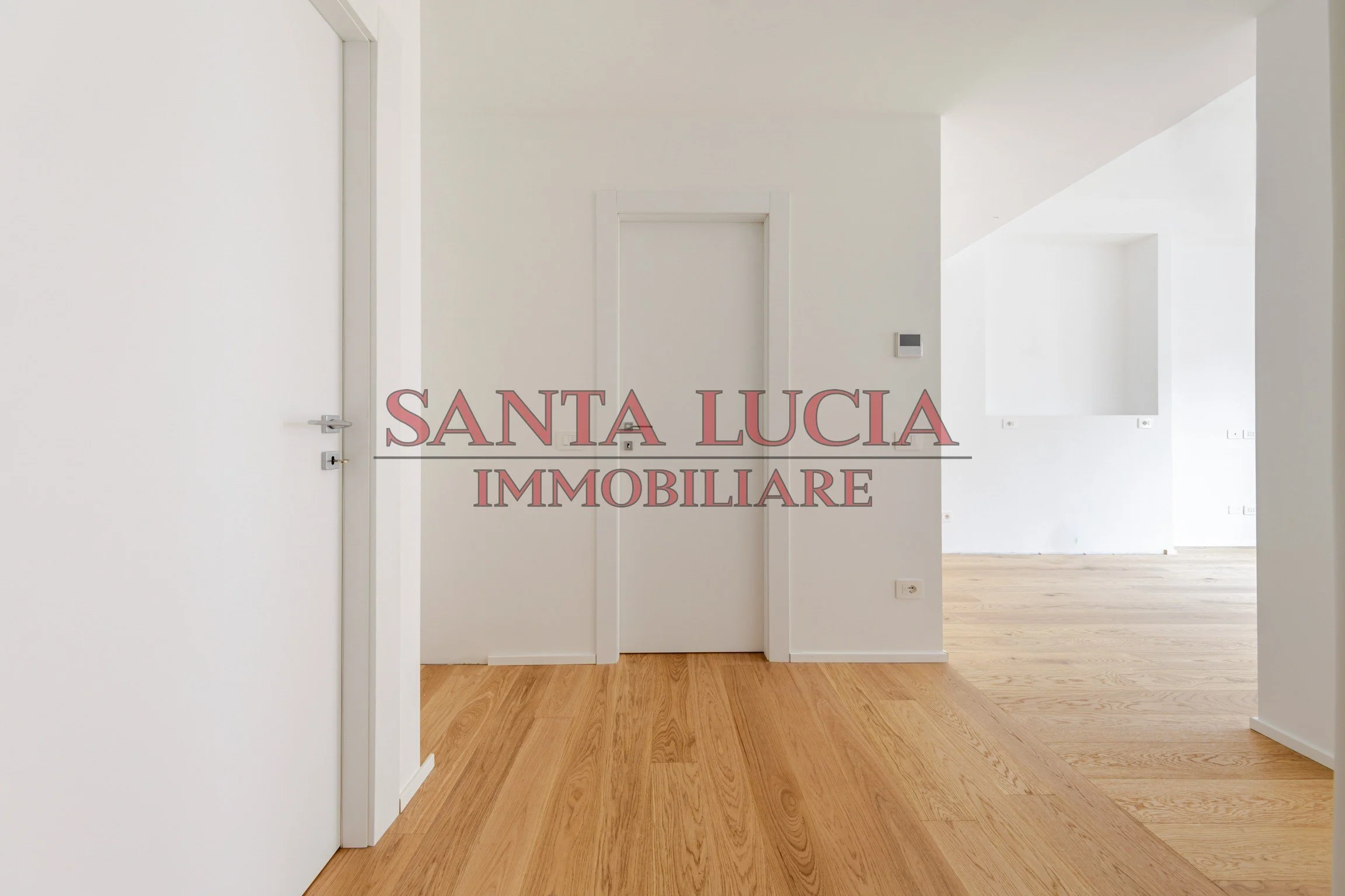 Bilocale ristrutturato con posto auto incluso - Via Mauro Macchi 58- Santa Lucia Immobiliare