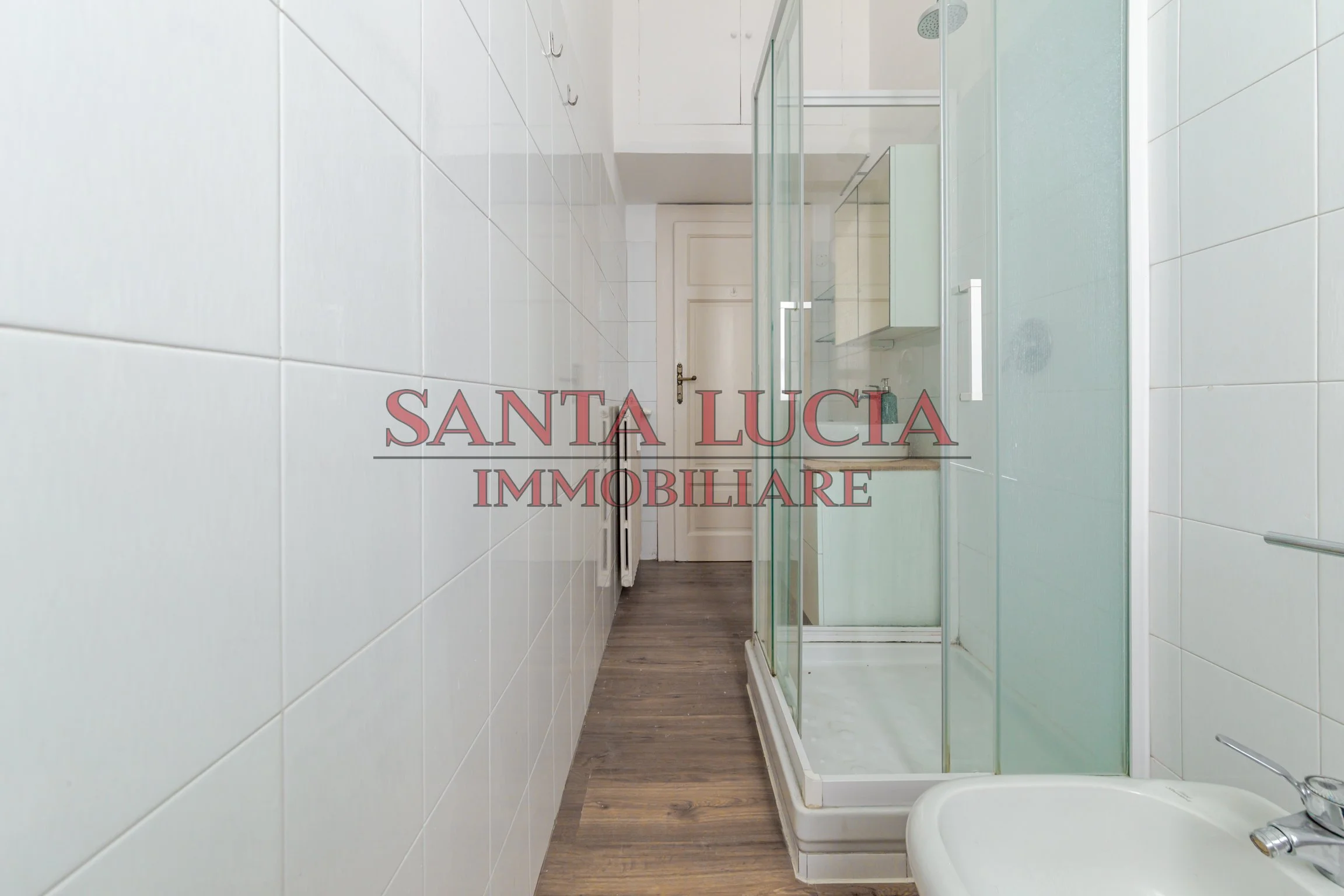 Elegante bilocale piano alto con balcone - Via Tiziano 13 Milano - Santa Lucia Immobiliare