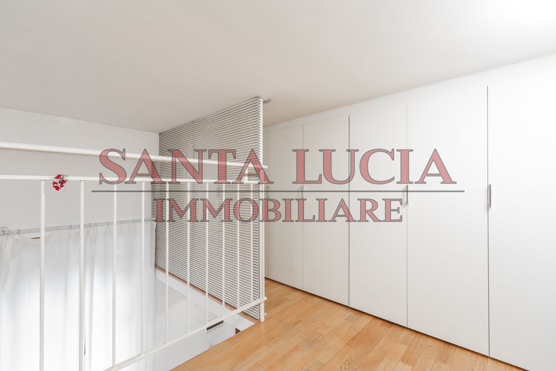 Elegante bilocale stile loft - Via Angelo Poliziano 13 - Santa Lucia Immobiliare