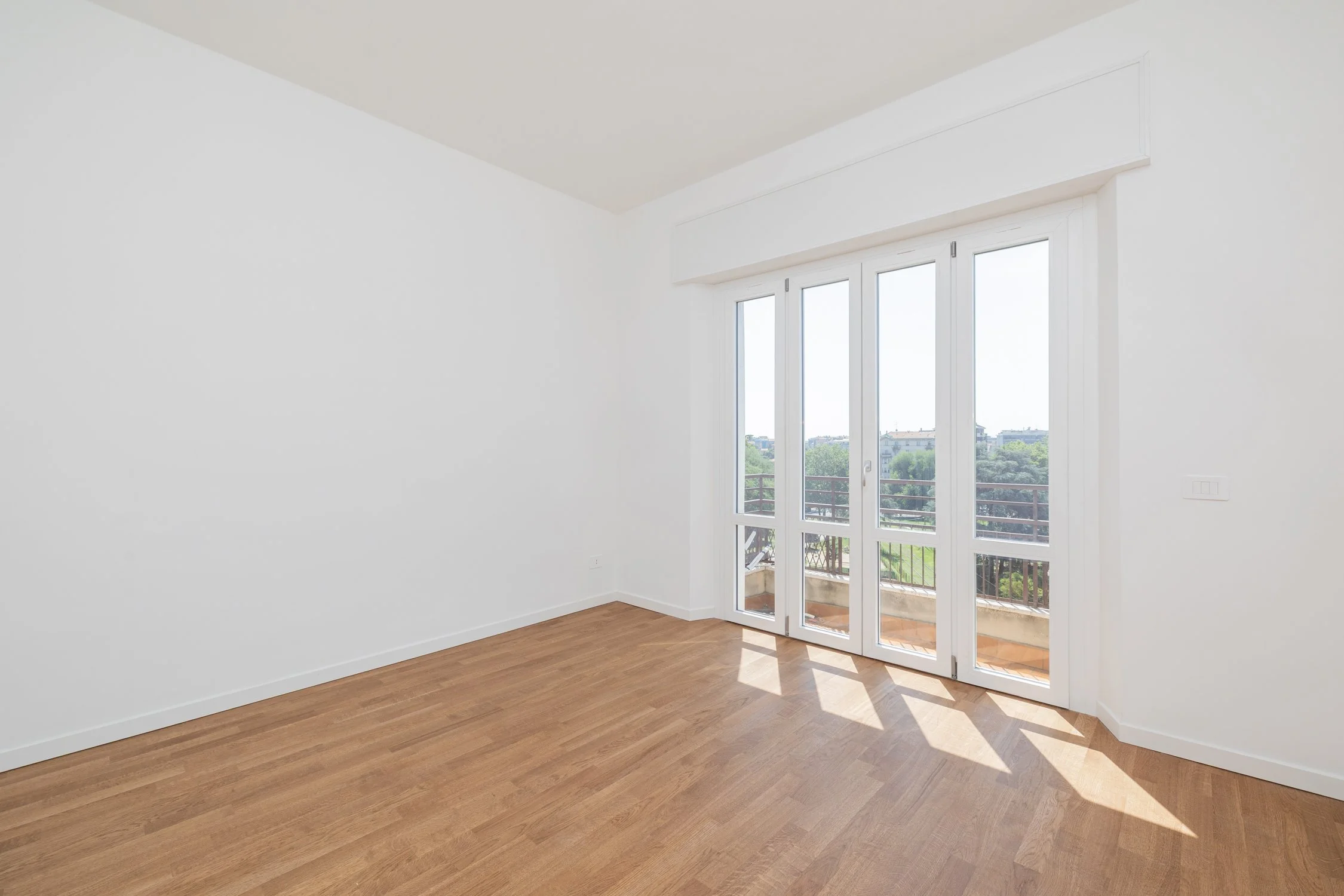 Elegante e luminoso bilocale ristrutturato a nuovo - Piazzale Brescia 22 - Santa Lucia Immobiliare Milano
