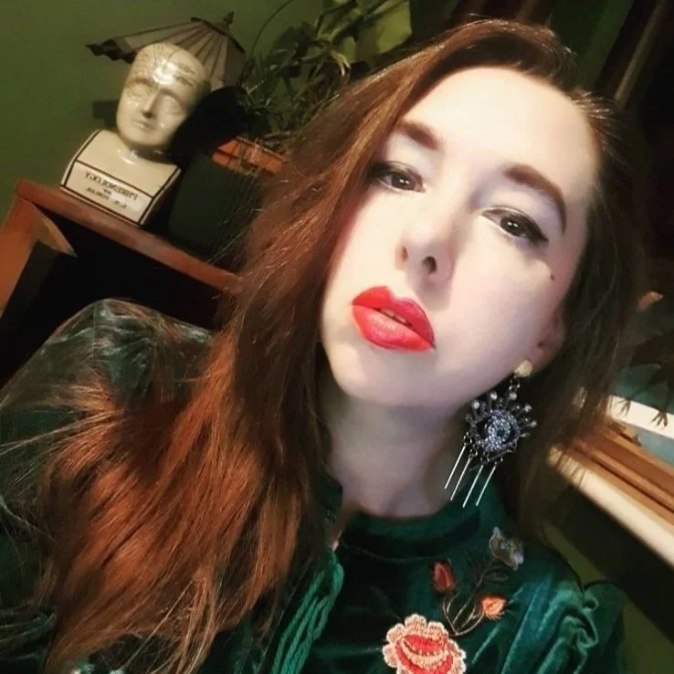 lisa pouncer.jpg