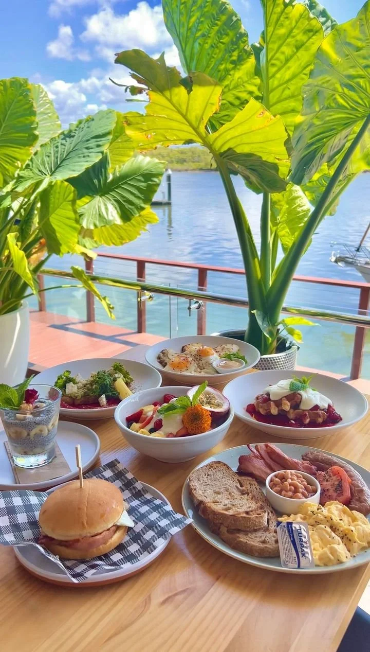 Gallery 2 — Tommy's Bar and Grill