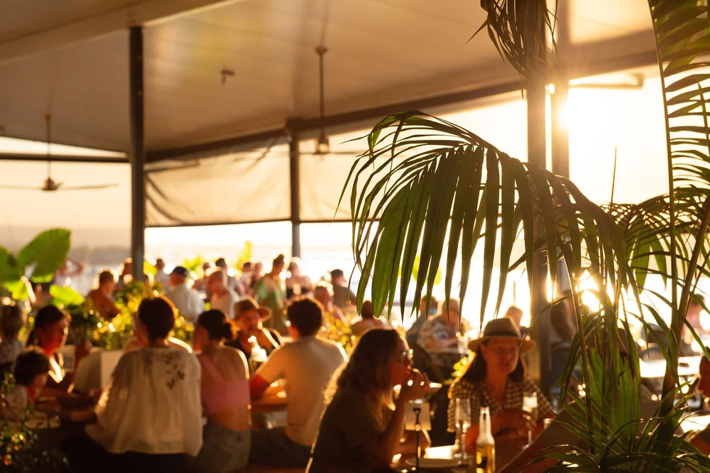 Tommy's Bar and Grill