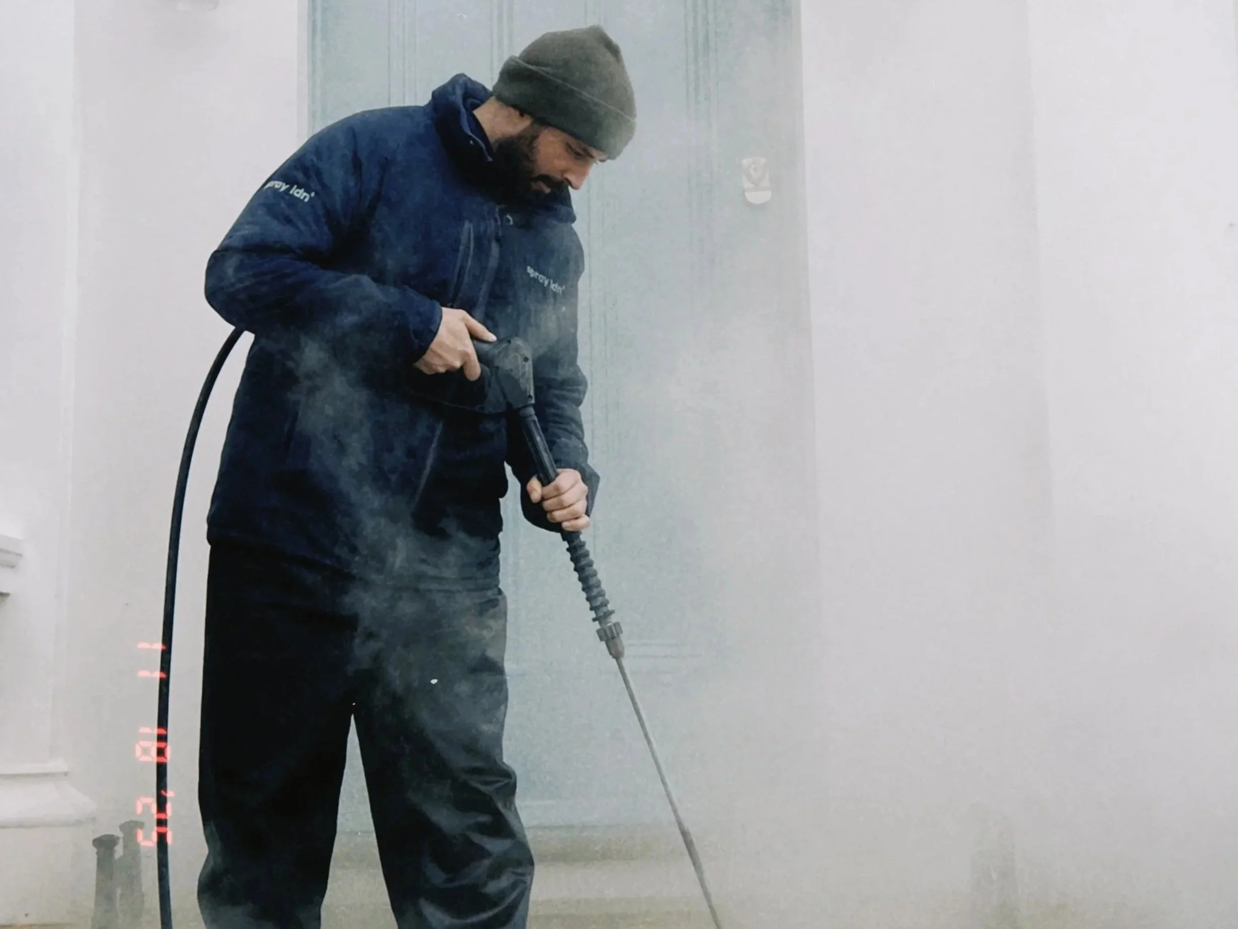 Steam Cleaning Vs Pressure Washing: What’s the Difference?