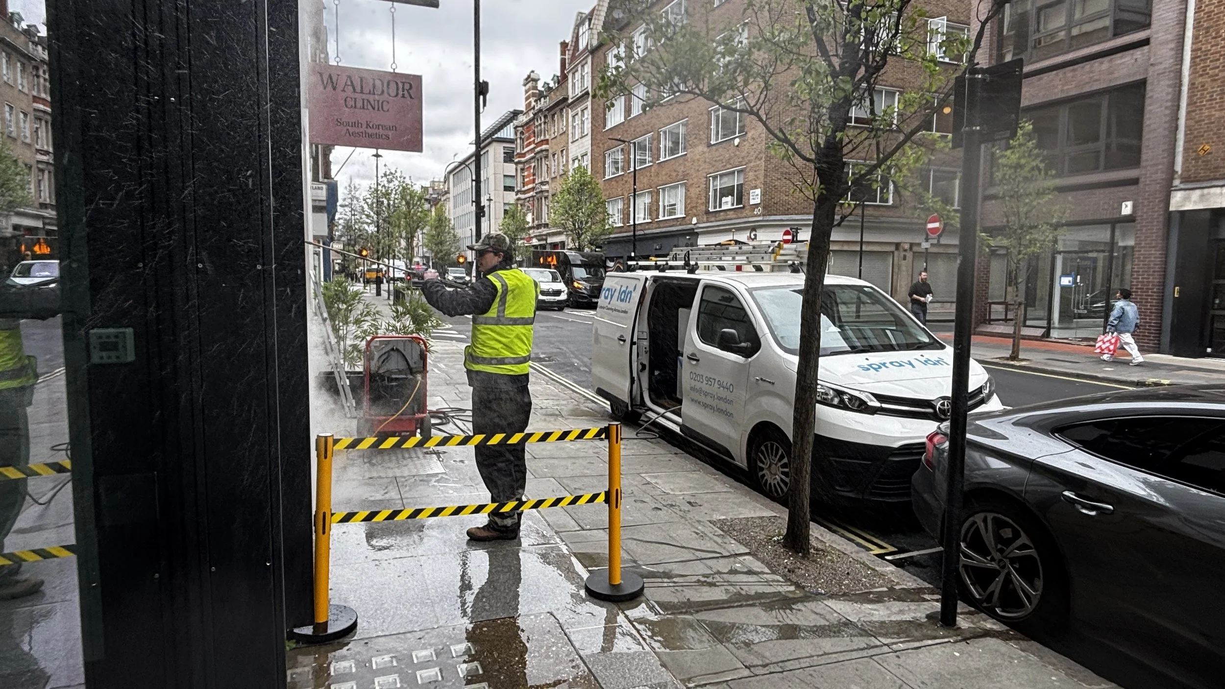 Facade cleaning in Central London