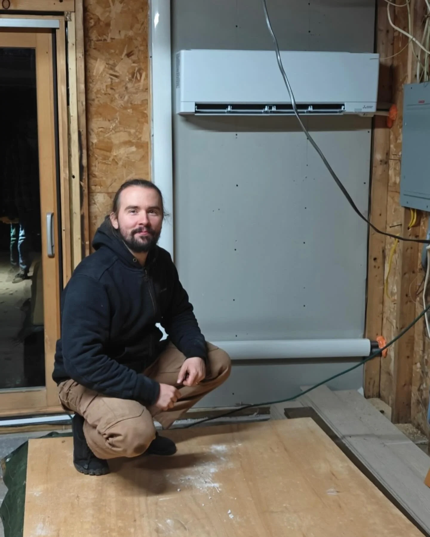 Heat pumps = lower bills, cleaner air, and year-round comfort. Another install in the books! ⚡️🌿
#UnityHeatPumps #HeatPumpInstall