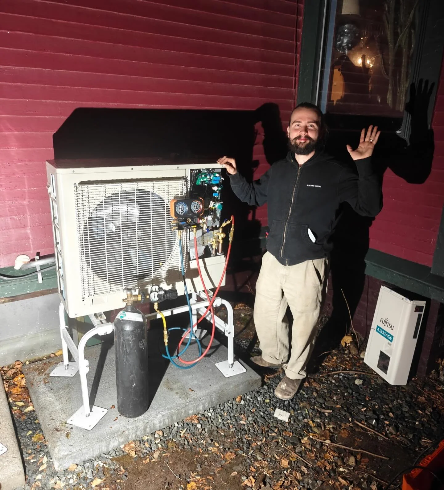 This Thanksgiving, we&rsquo;re grateful for our amazing customers, our hardworking team, and the chance to help families stay warm all season long.
Happy Thanksgiving from Unity Heat Pumps! 🍂🧡🦃