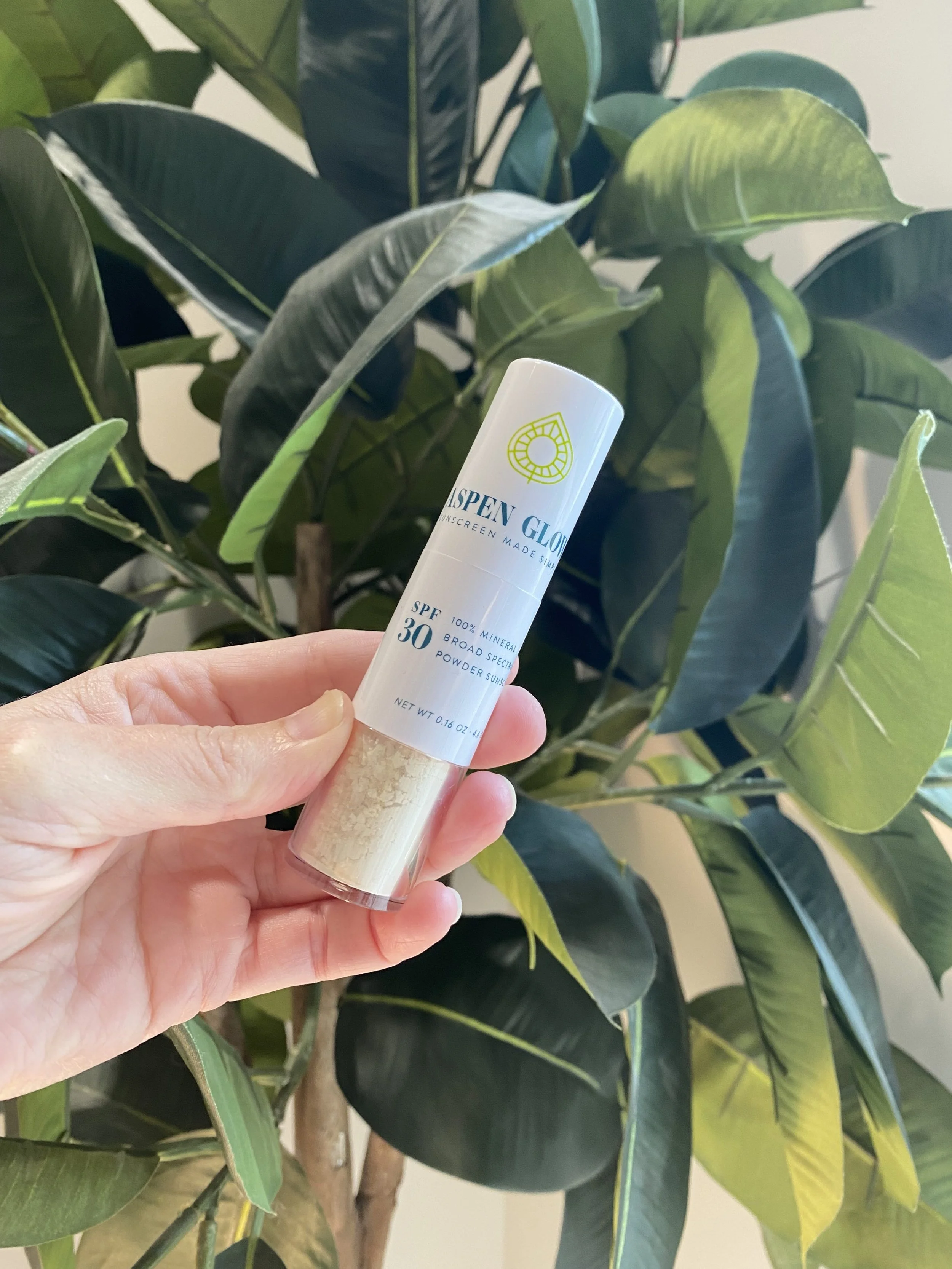 Aspen Glow Powder SPF.jpg