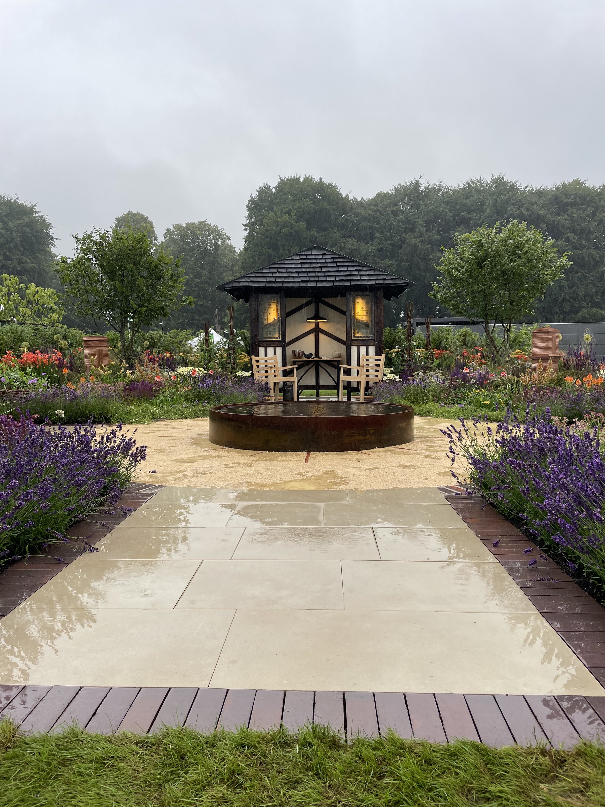 Award winning garden design by Grant Horticulture RHS Tatton Park Flower Show