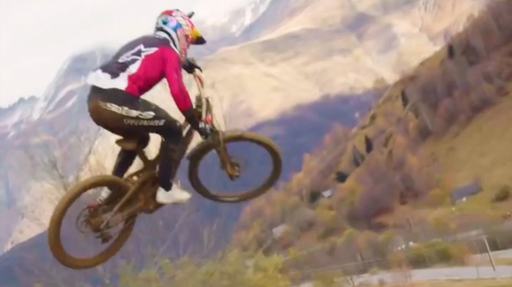 Redbull - Loic Bruni &amp; Tom Pidcock