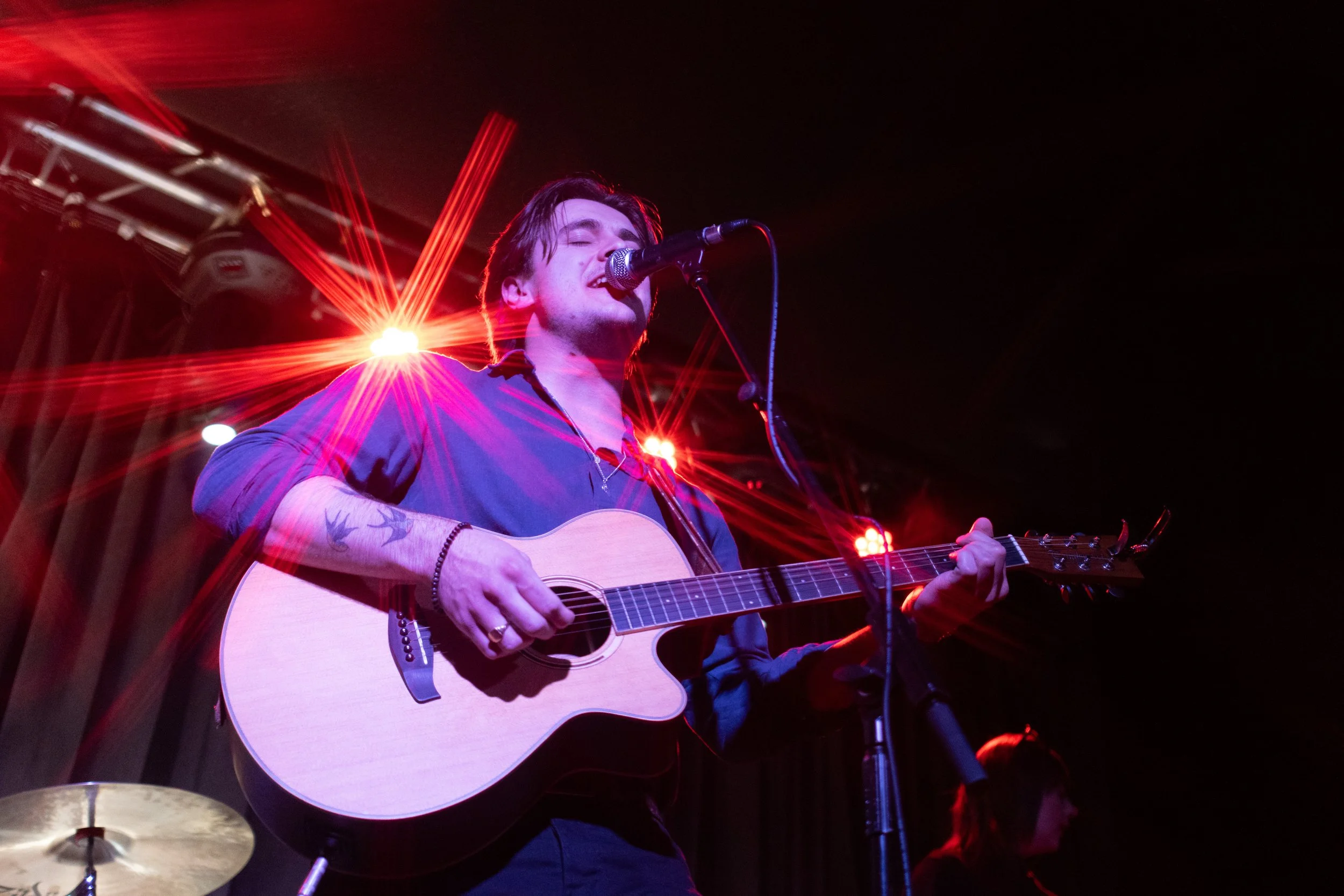 wooden dog o2 academy -47.jpg